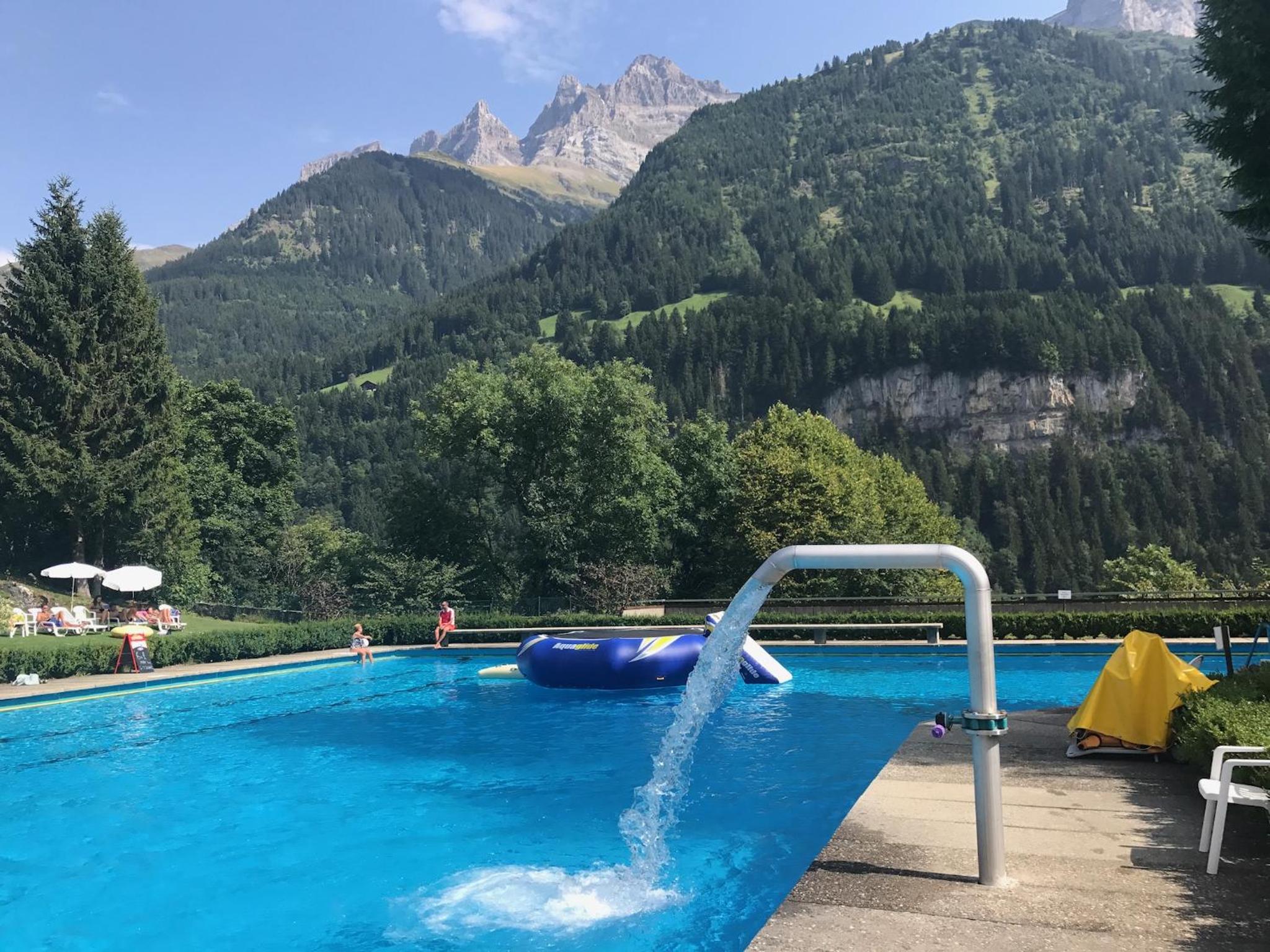 Celine 9, Champery