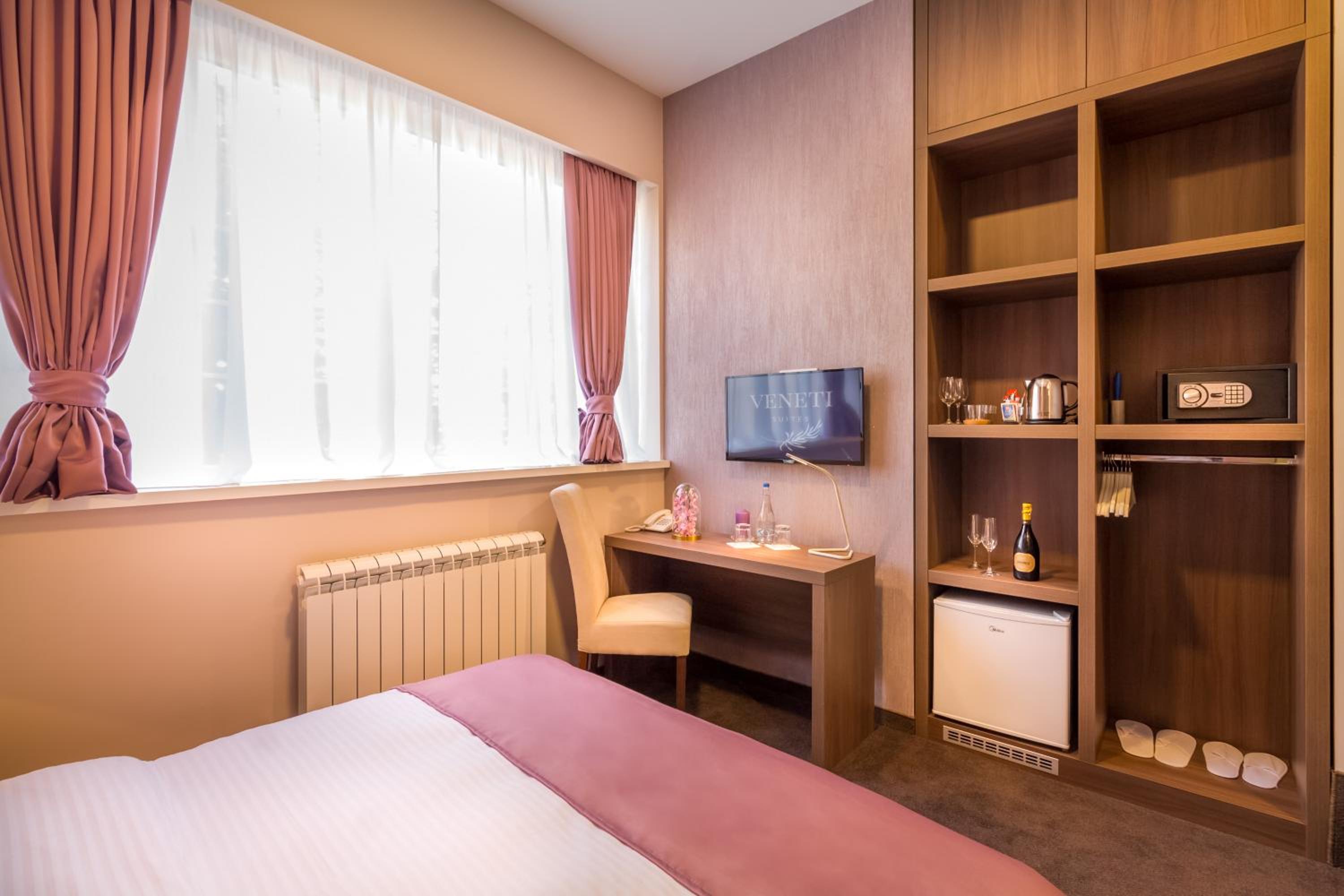 Veneti Suites
