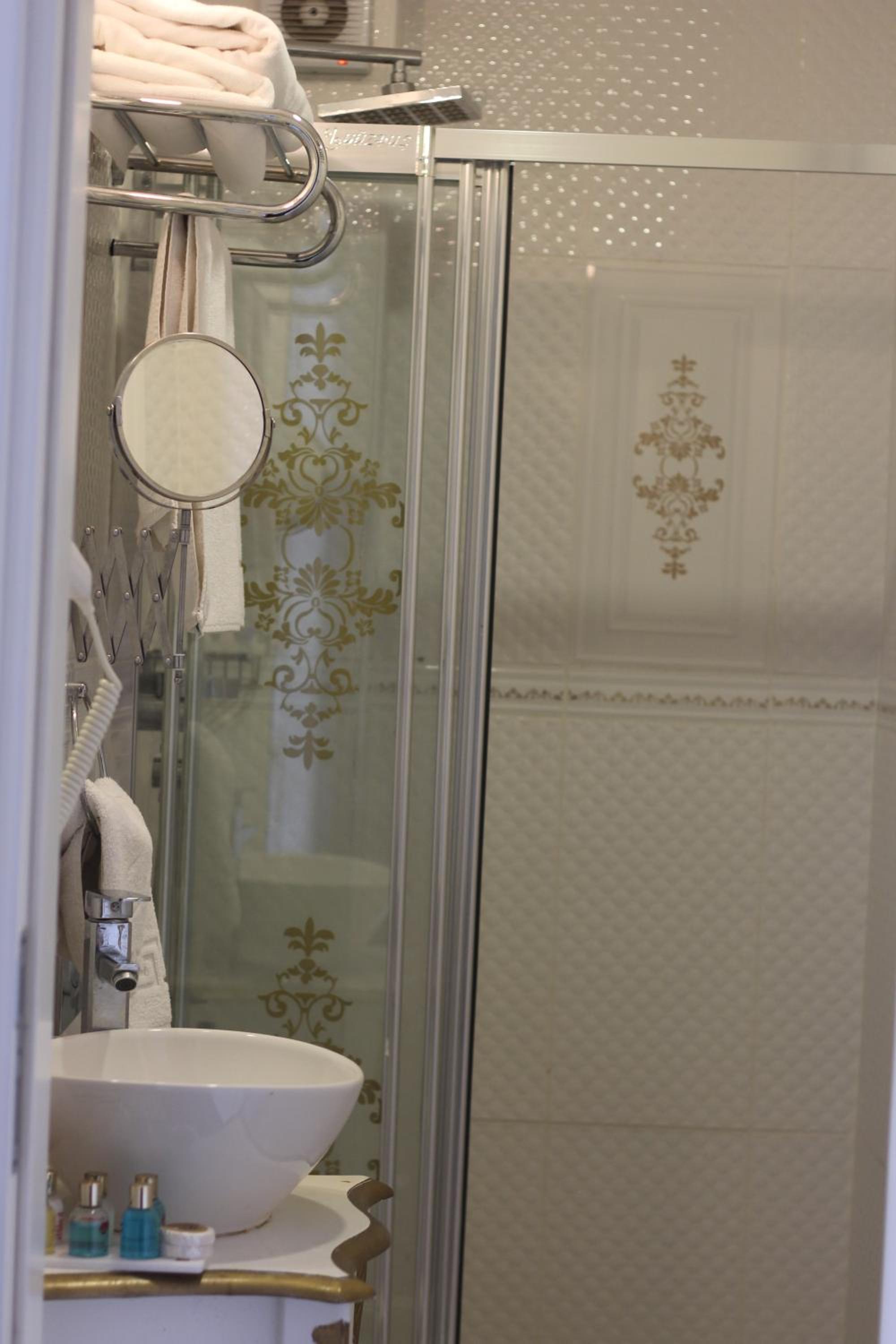 Gulhane Garden Hotel - Image 24