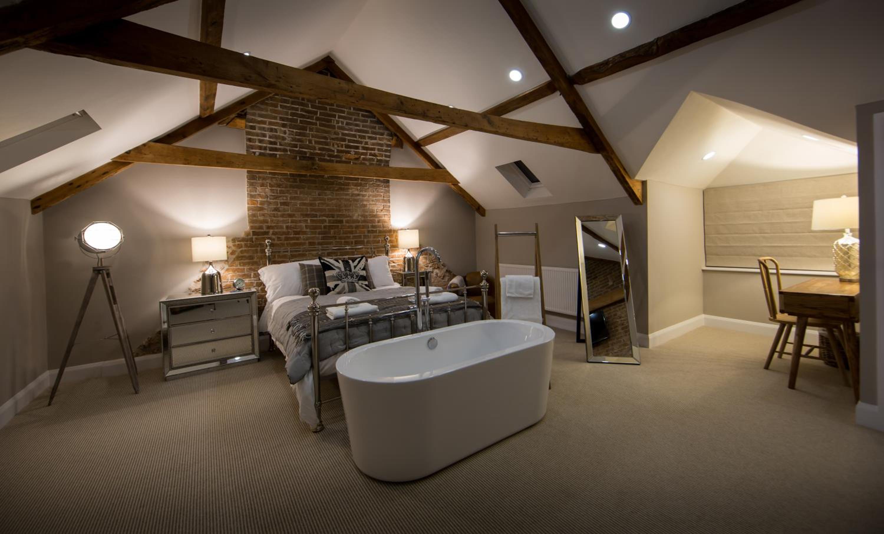 Darlington Arms by the airport - Free parking -Bar & Food