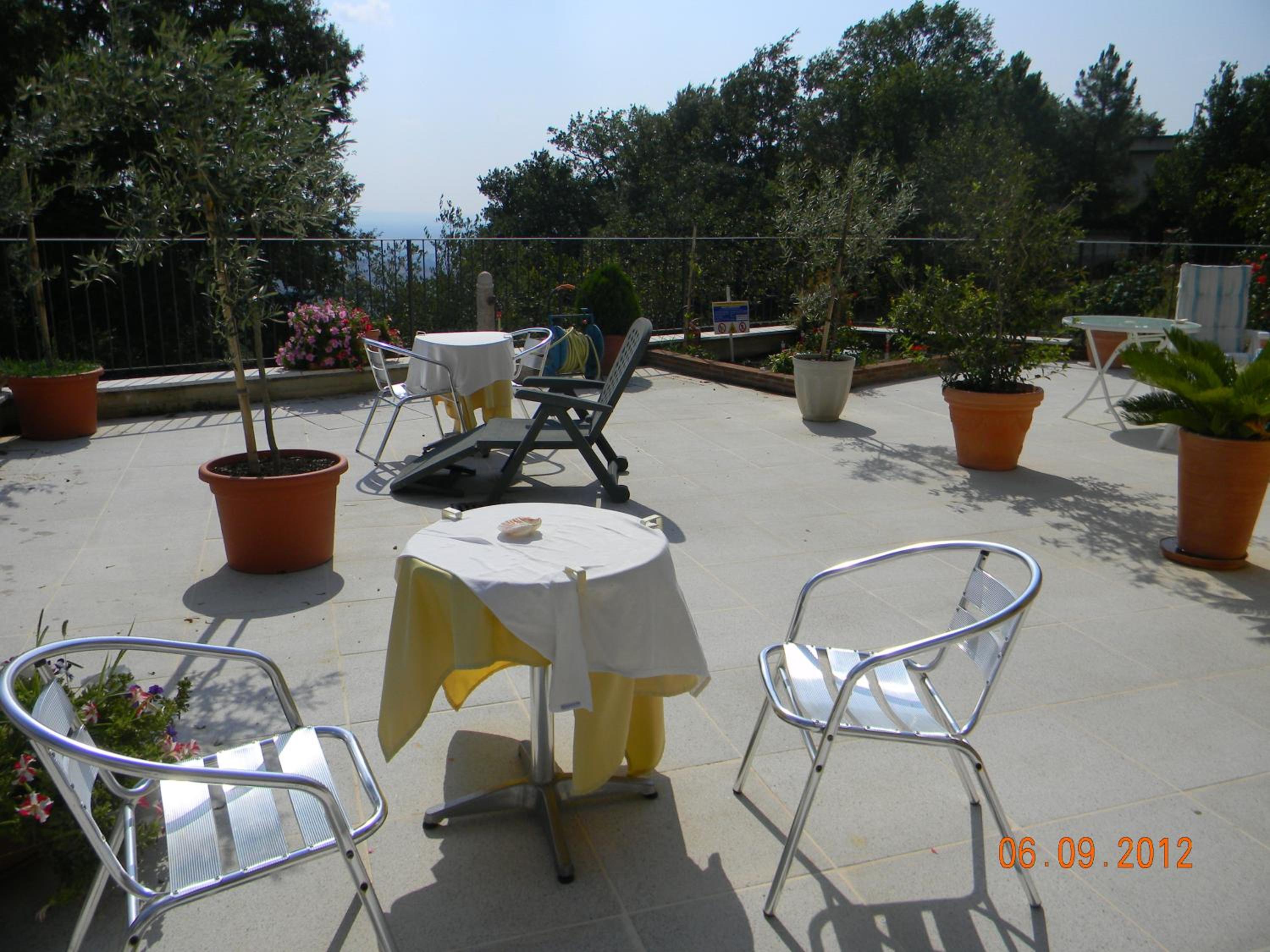 Saturnia Residence