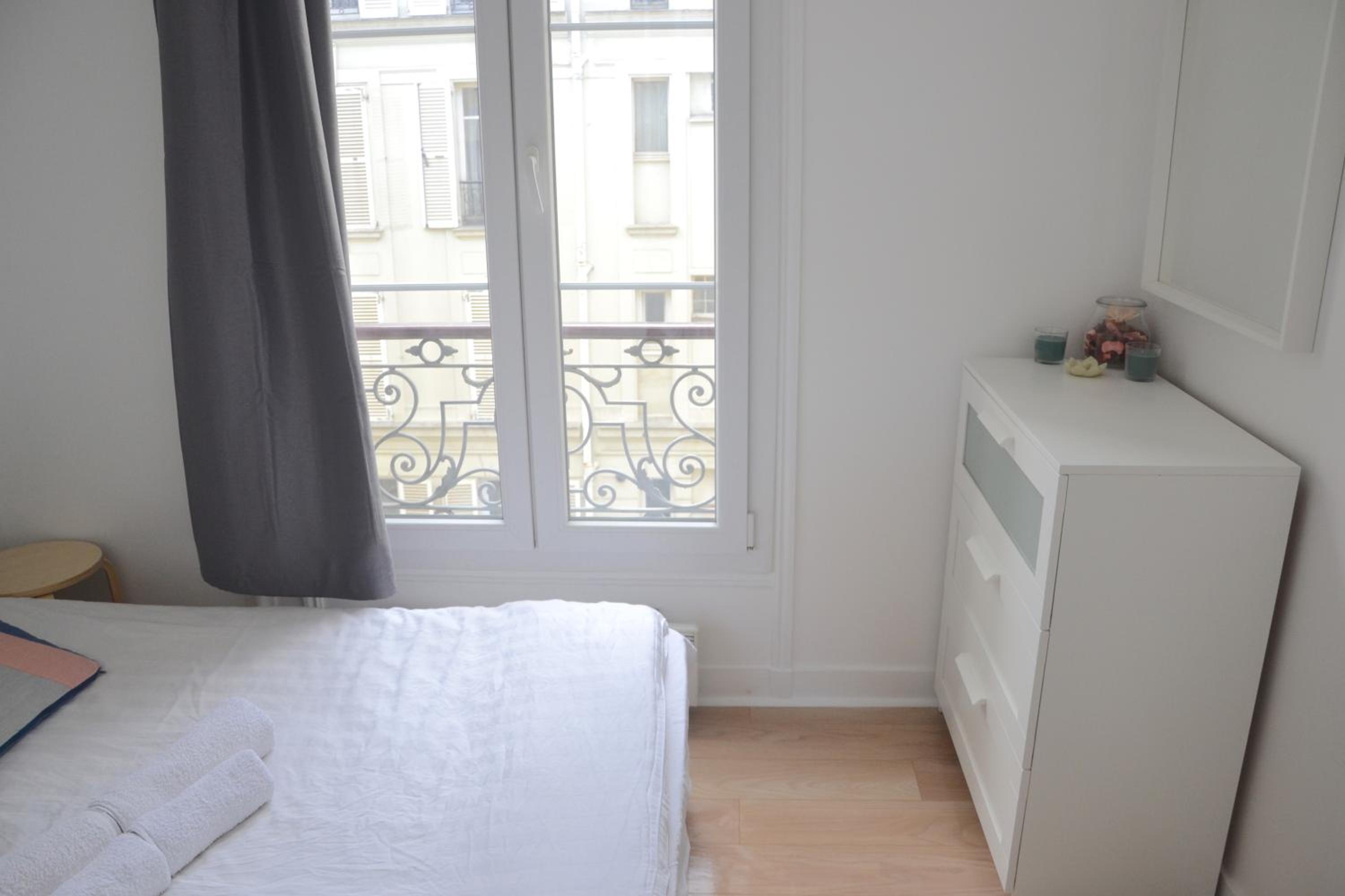 Longchamp Apartment