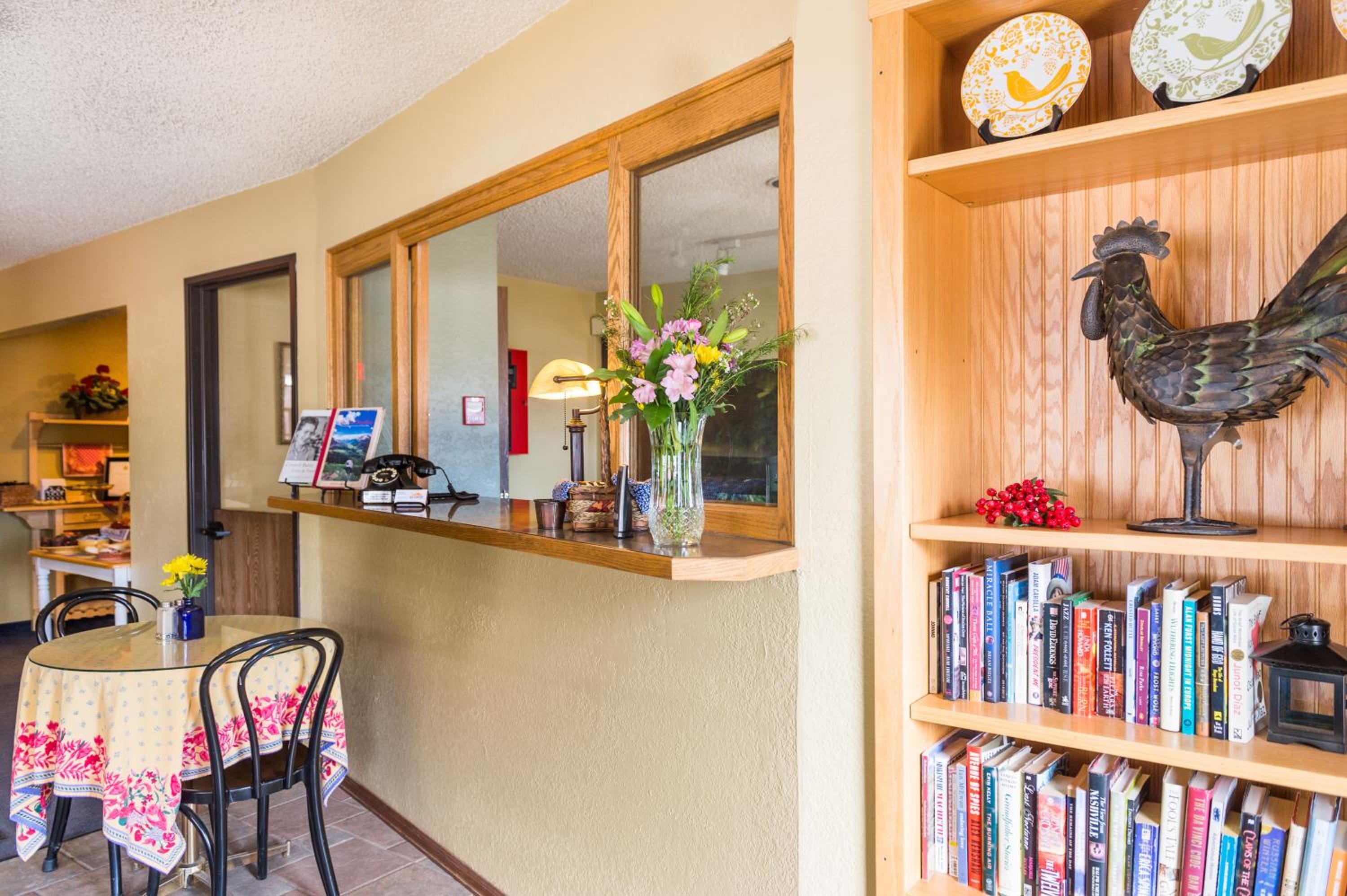 Old Town Inn - Property Image 35