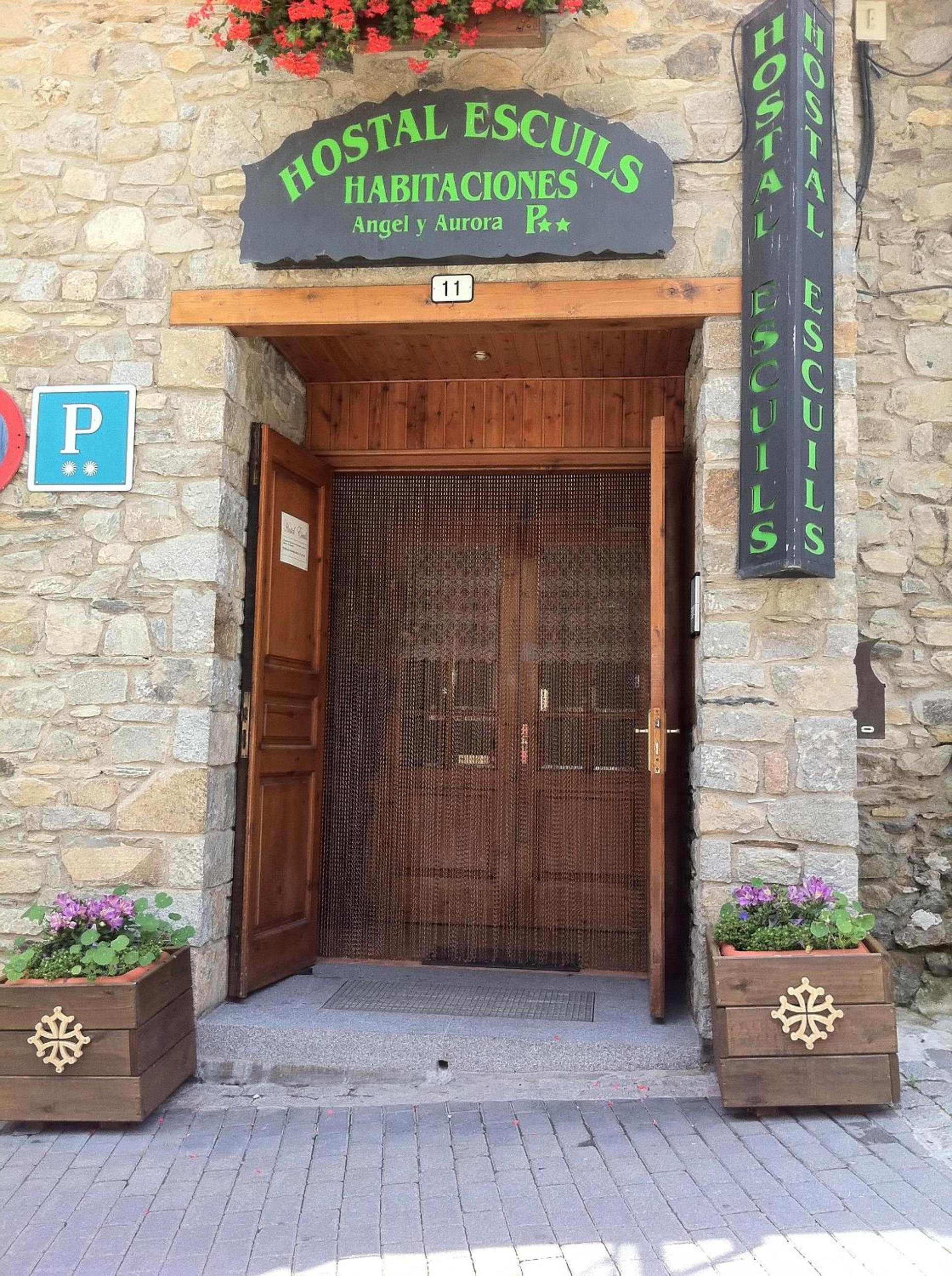 Hostal Escuils