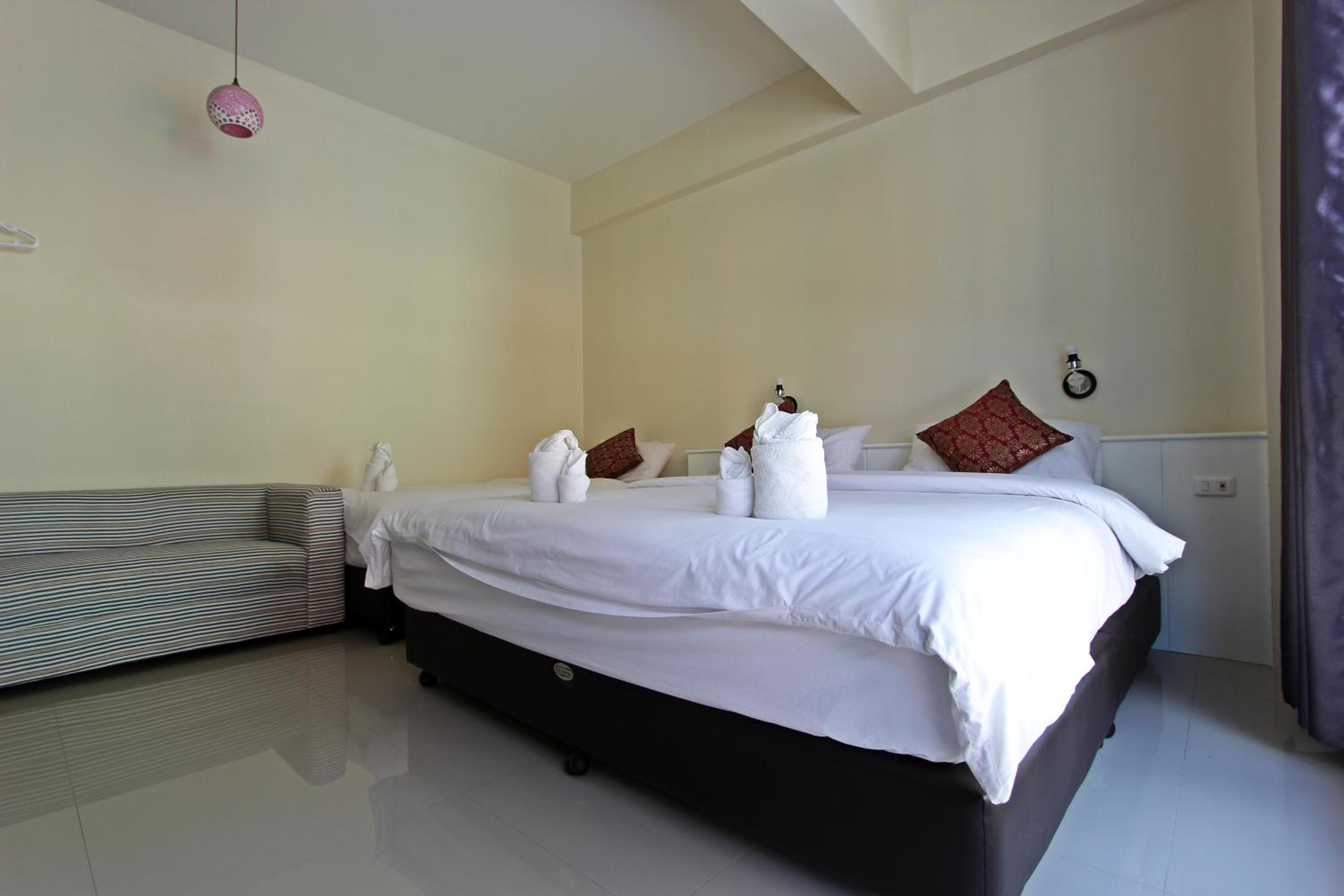 Baan Pordeedin