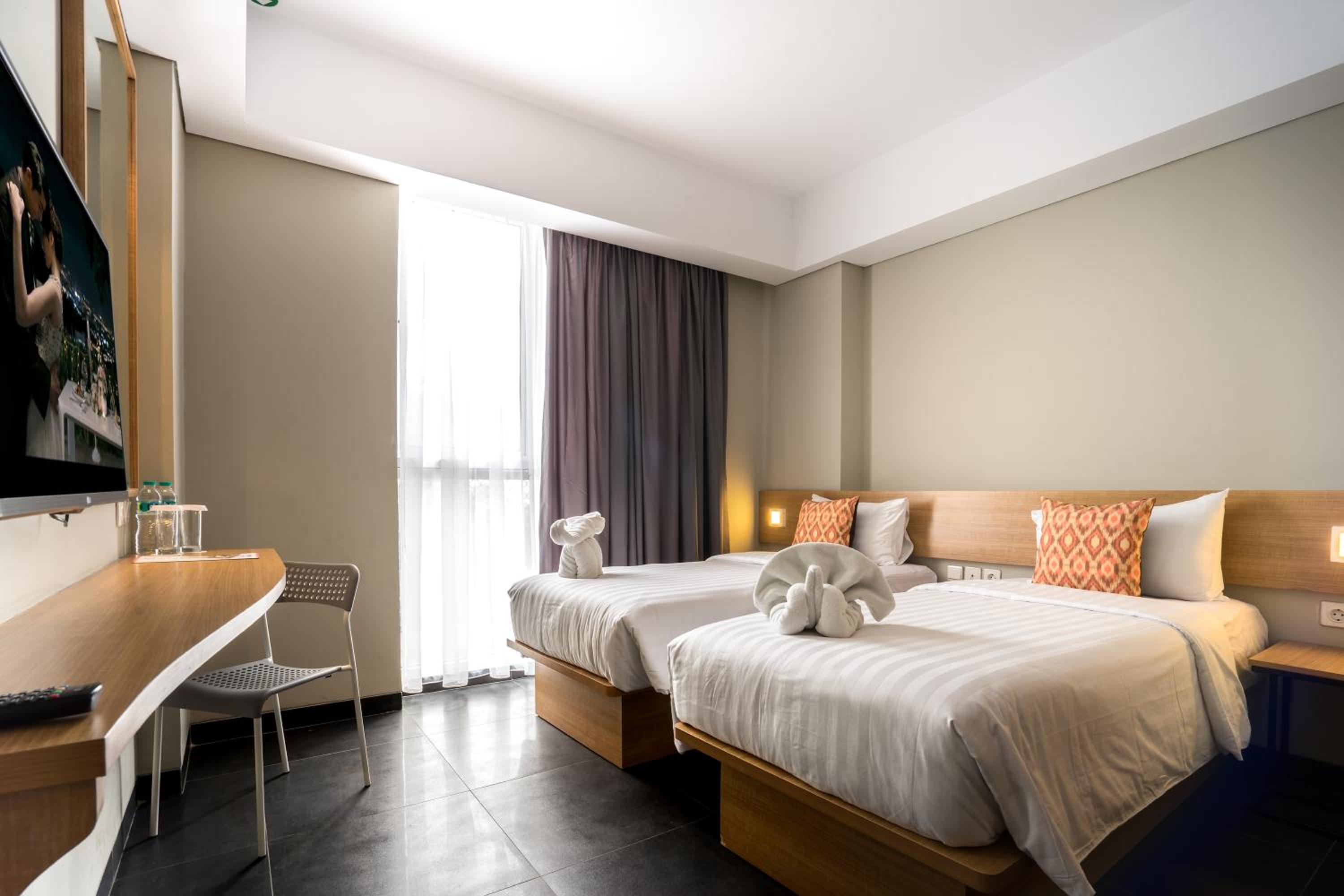 Maple Hotel Grogol