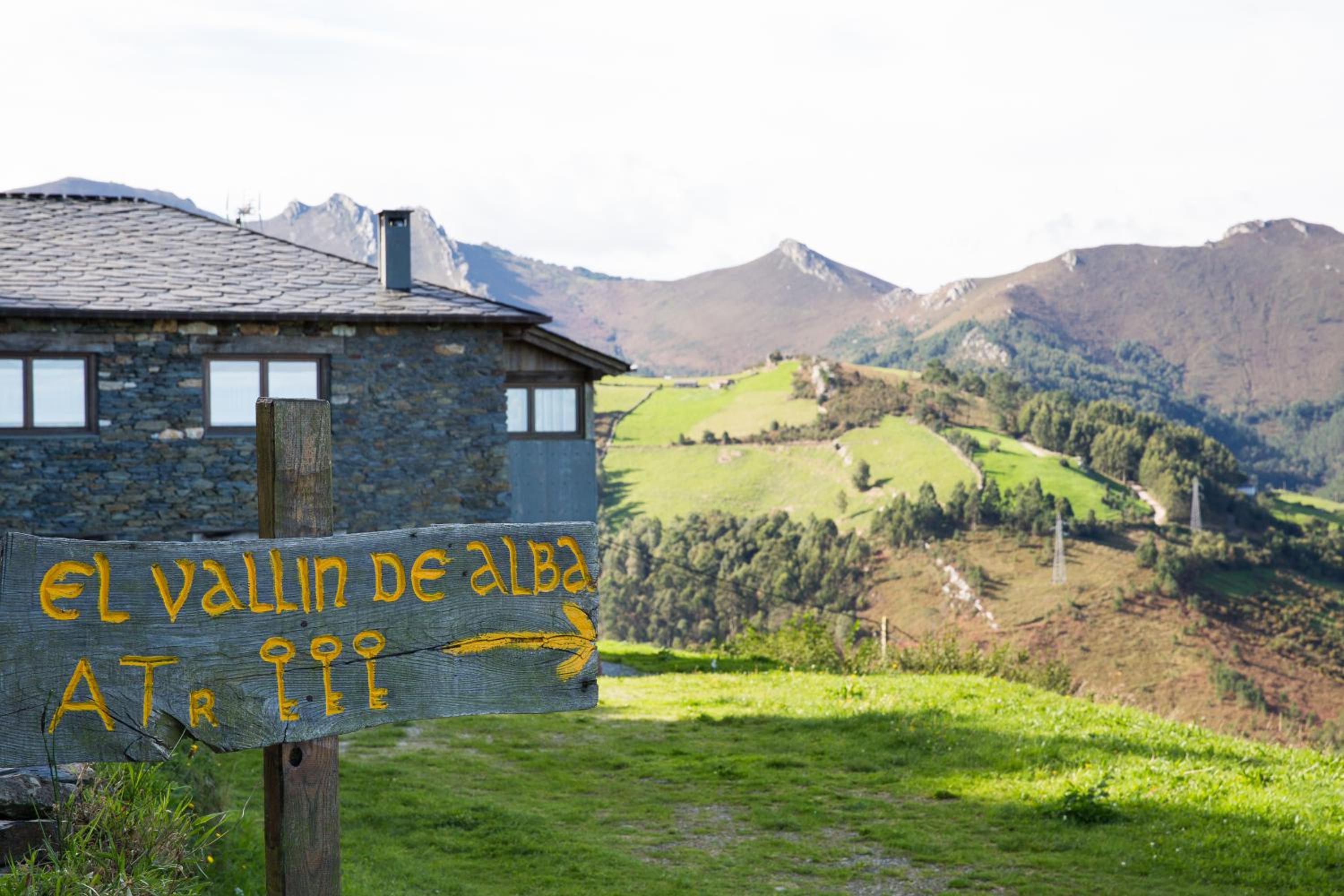 El Vallín de Alba view 4
