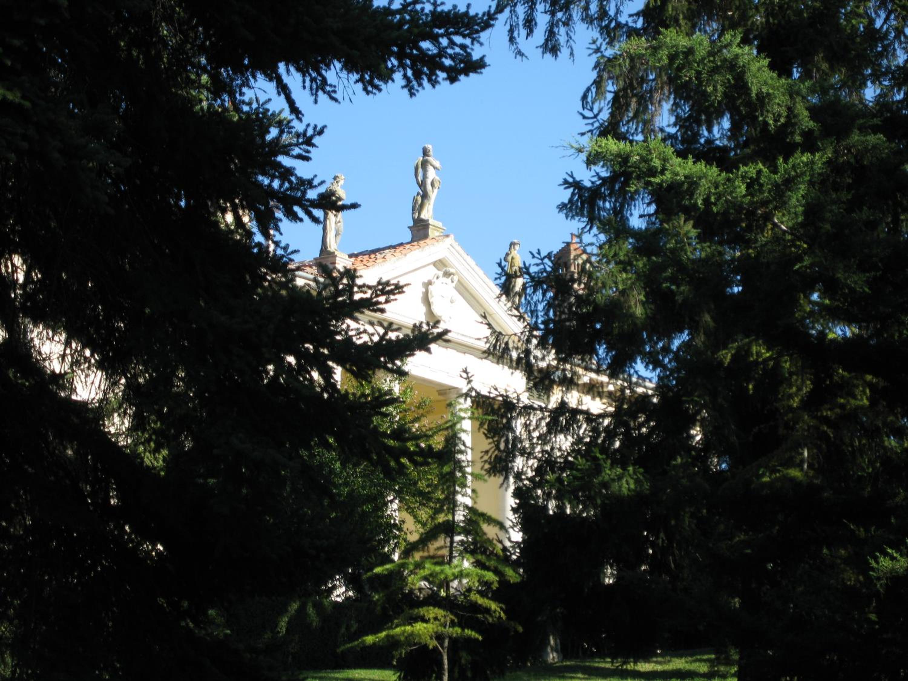 Photo 32