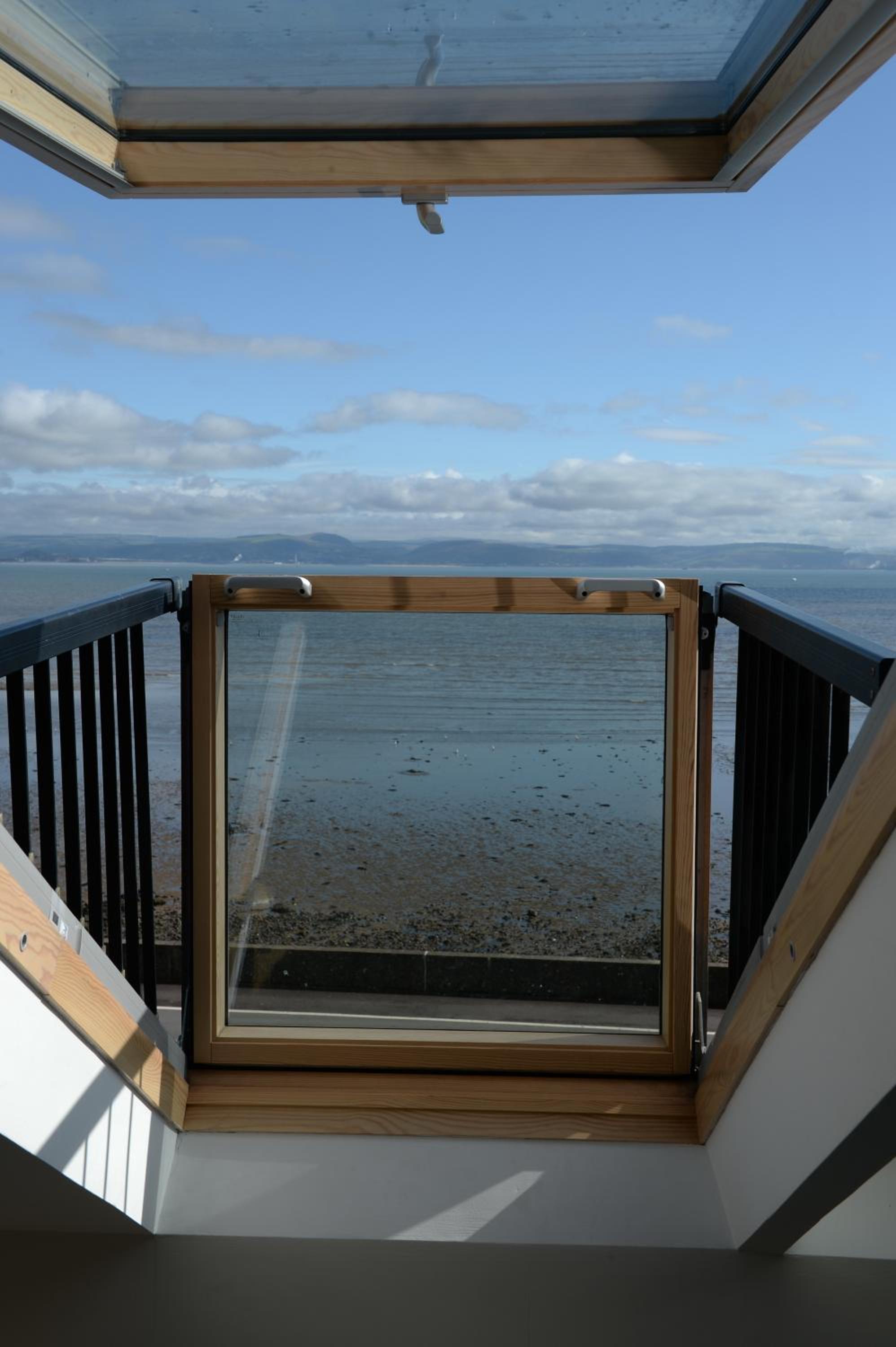Tides Reach Guest House