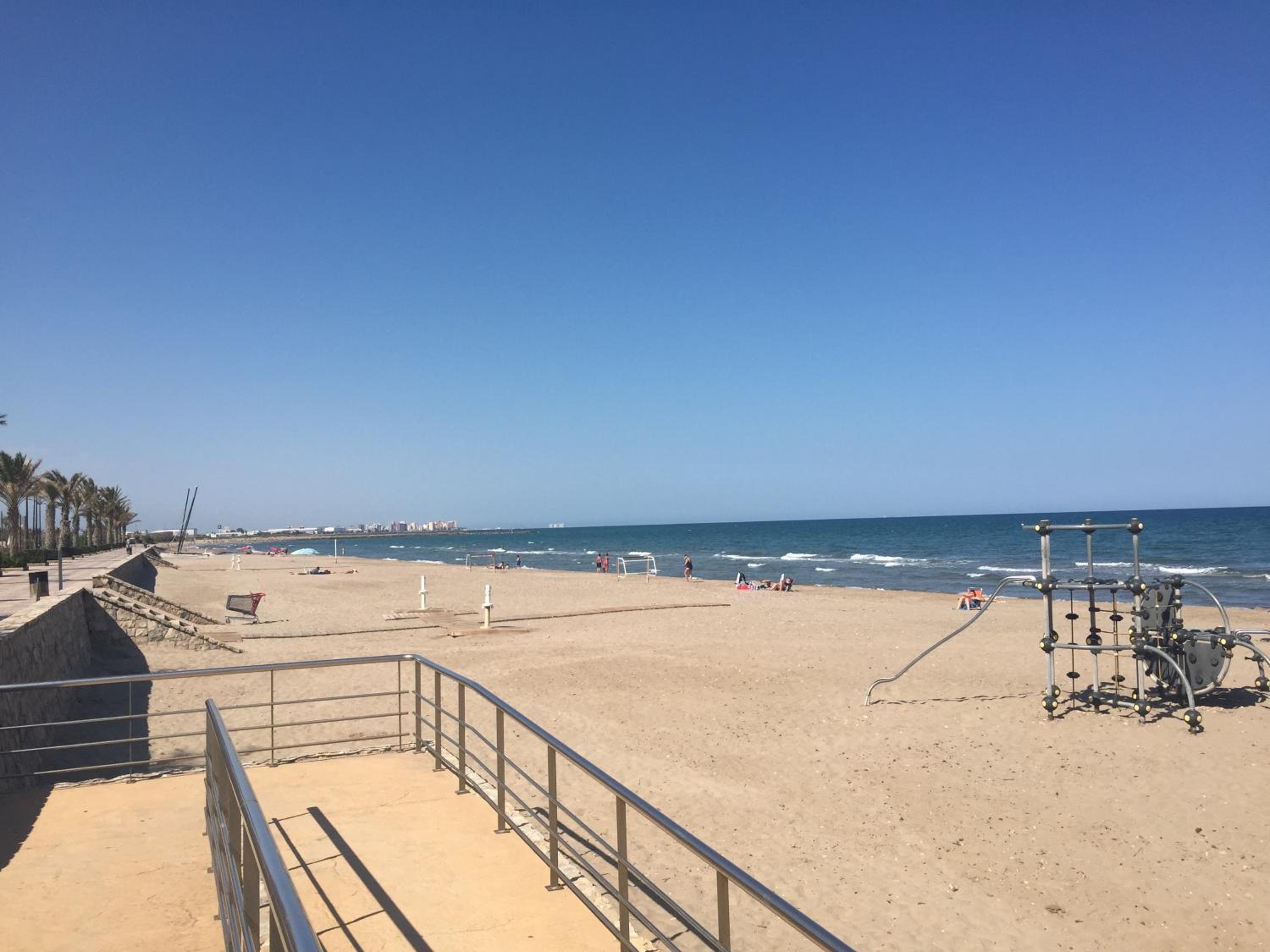 Apartment near the beach with magnificent views