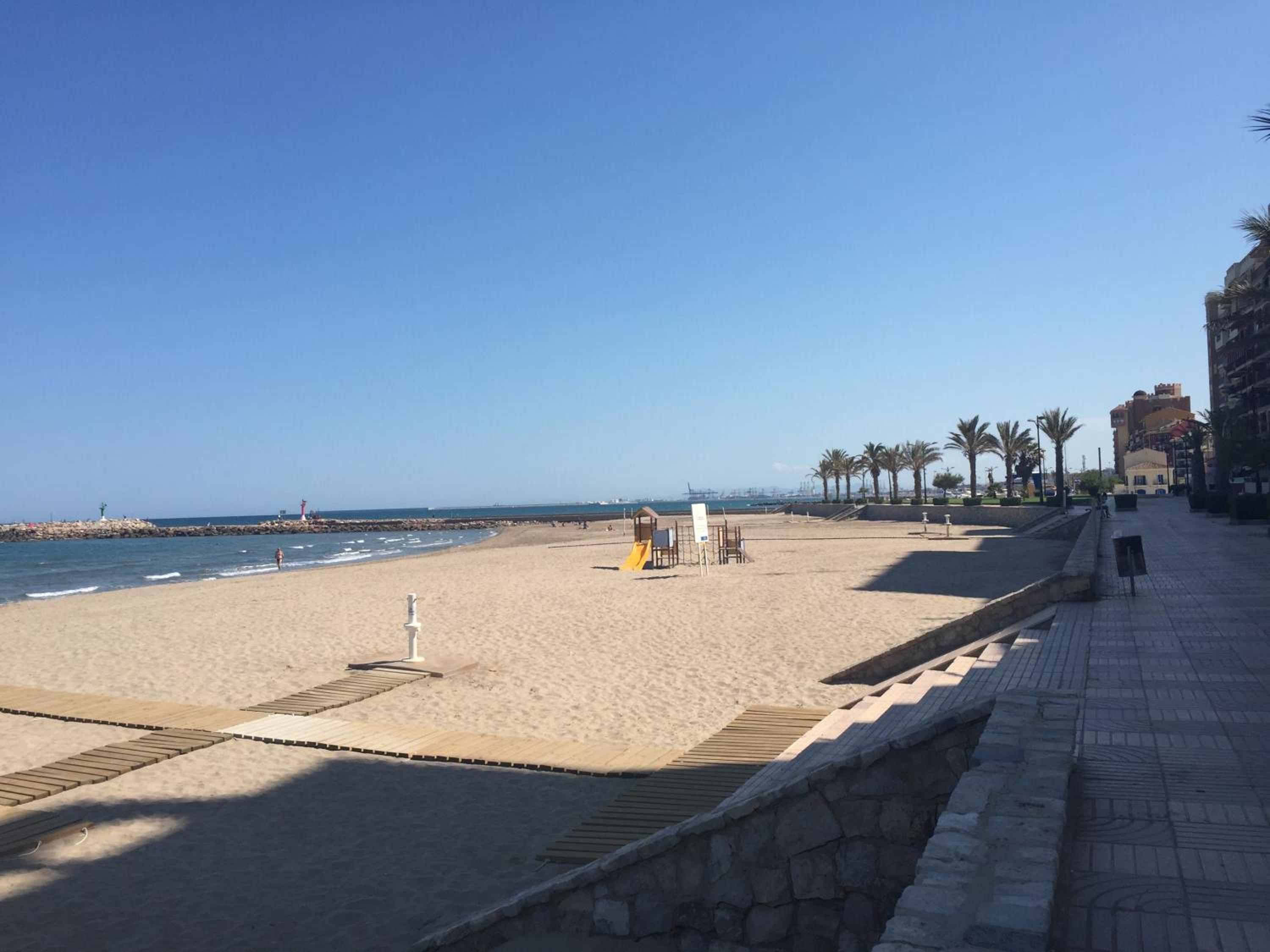 Apartment near the beach with magnificent views