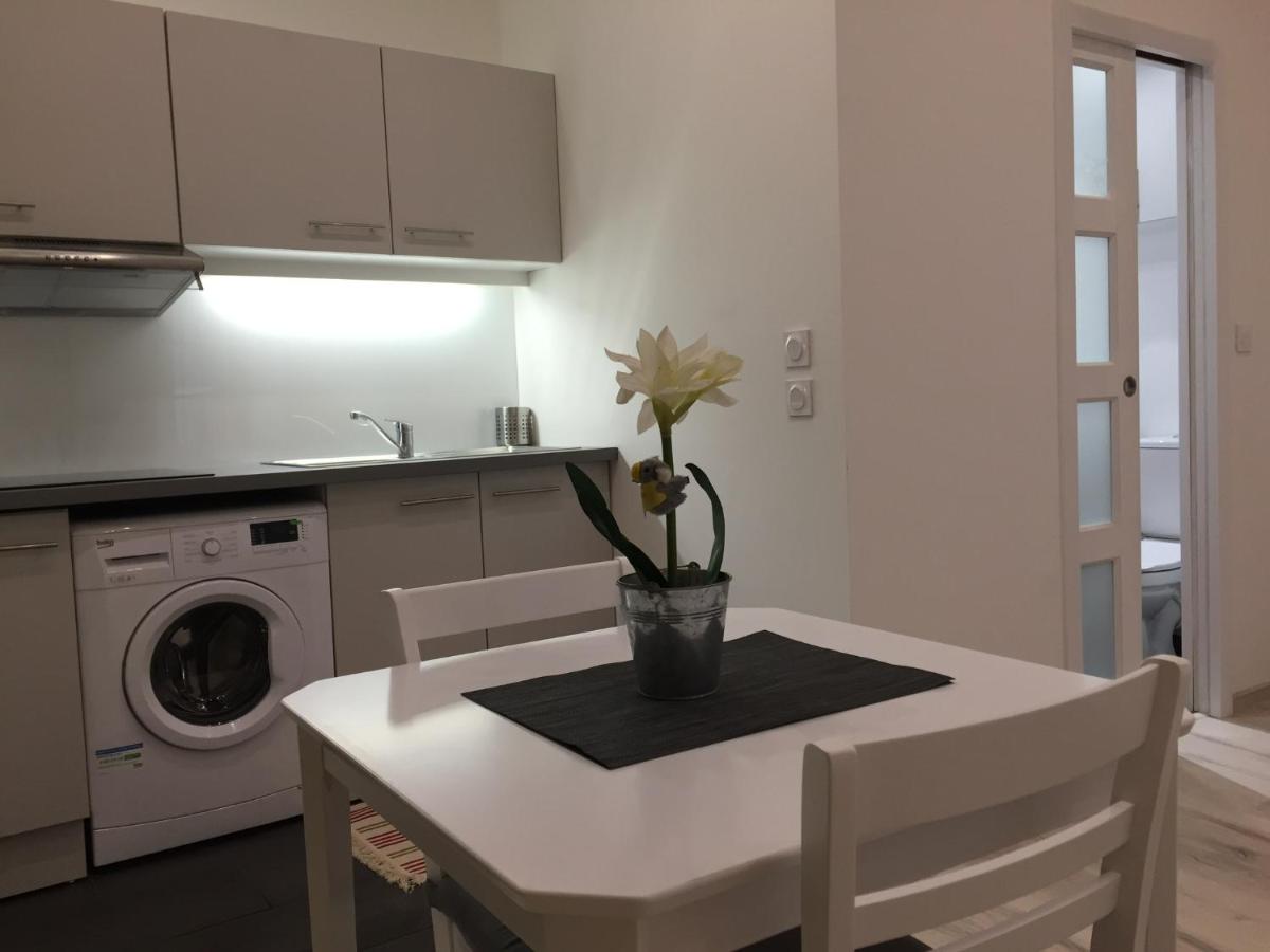 Appart Cocoon / Rue Porte Dijeaux view 3