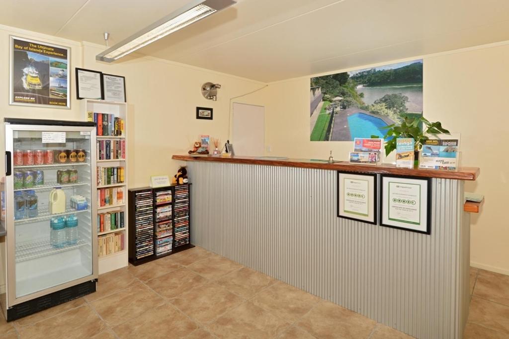 Waterfalls Estate - Motel & Campground