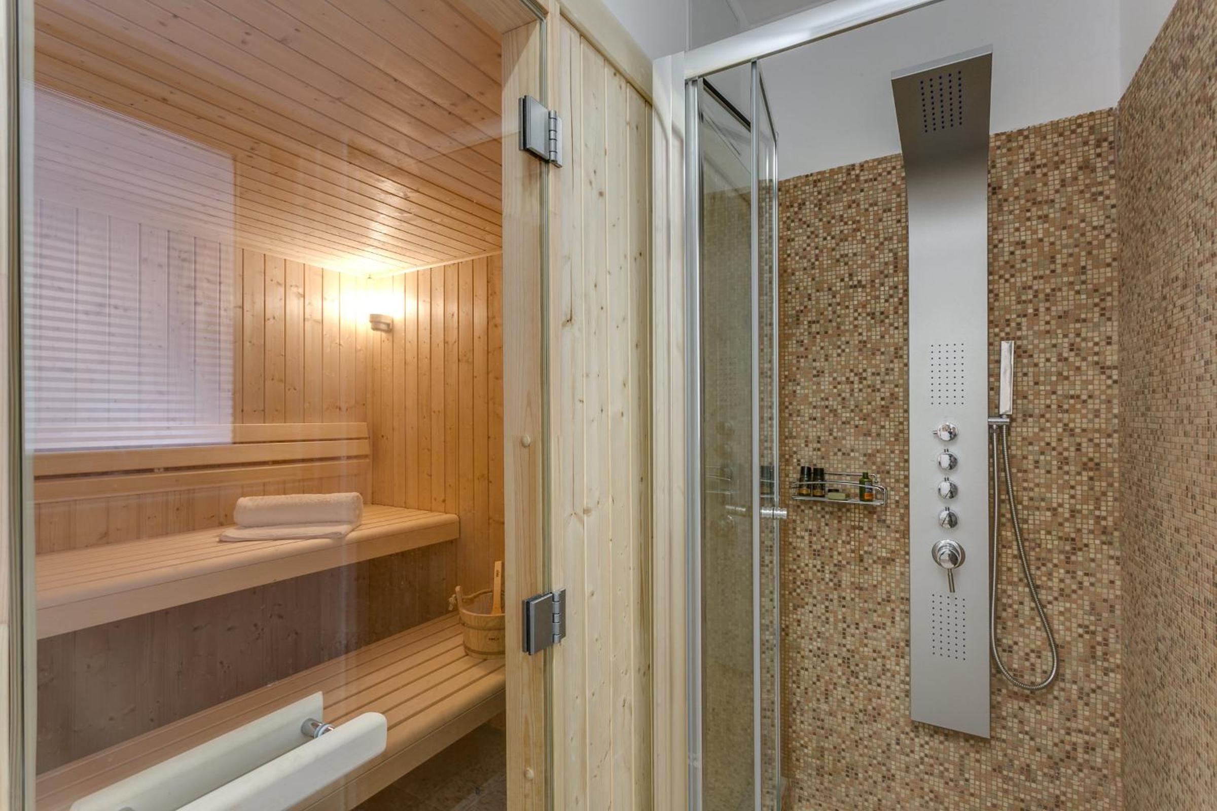 SUPERIOR VILLA MARINA MARE Sauna - Hammam - Pool - 250m from Beach