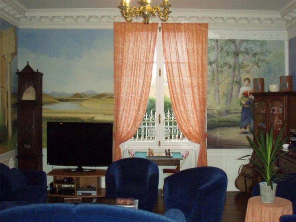 Photo 18