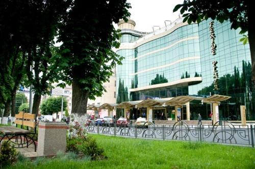 Неймовірно затишна студія у центрі міста біля лікарні імені Пирогова тепло та тепла вода постійно view 2