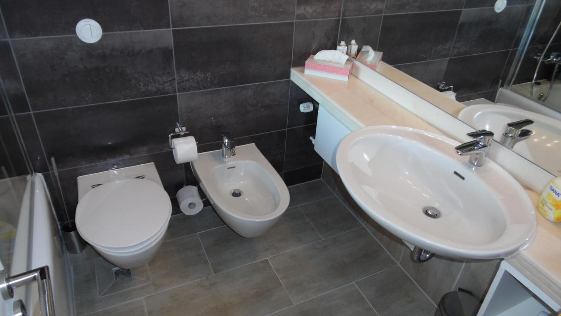 Luxussuite 1A Meerblick, Maritim Residenz, 22er Stock, modernes Styling, am Strand view 4