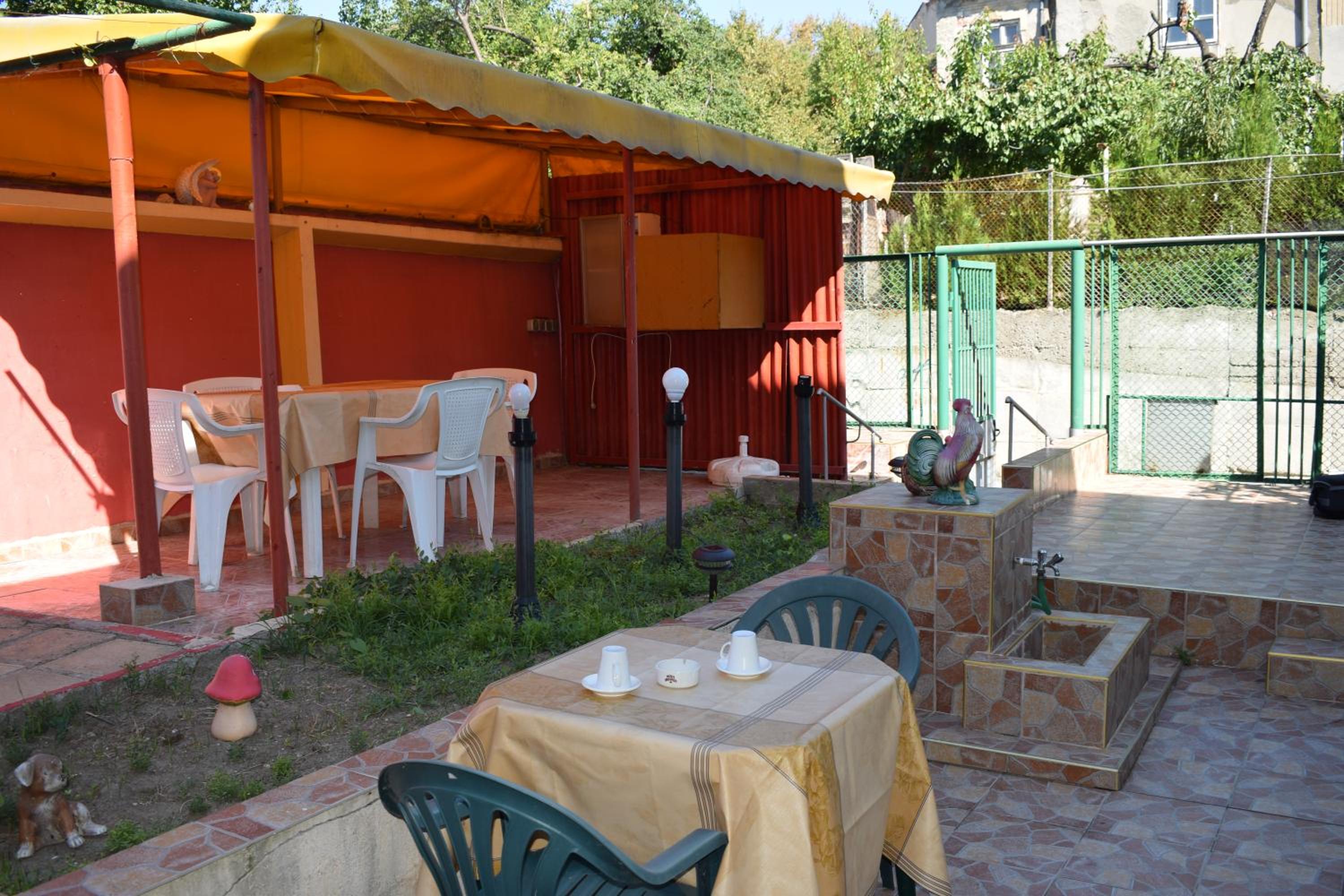 Two Bedroom Townhouse Mika with a private garage