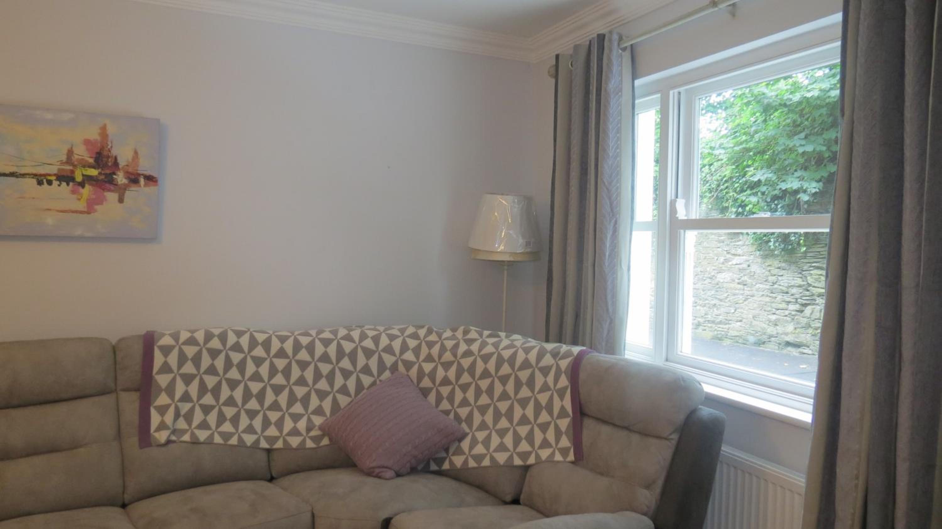 Modern Home in the Heart of Rosscarbery Village view 4