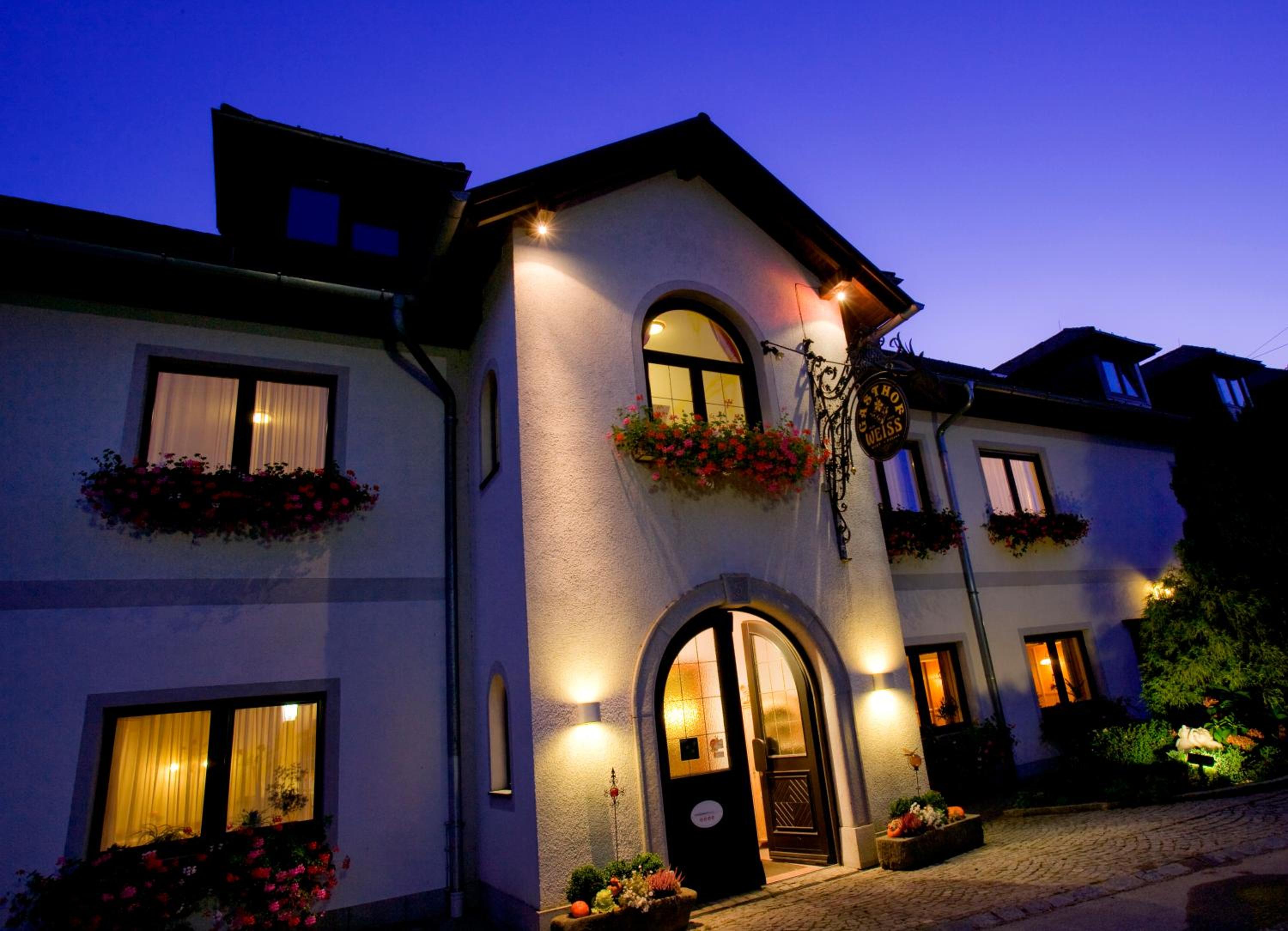 Hotel Weiss S