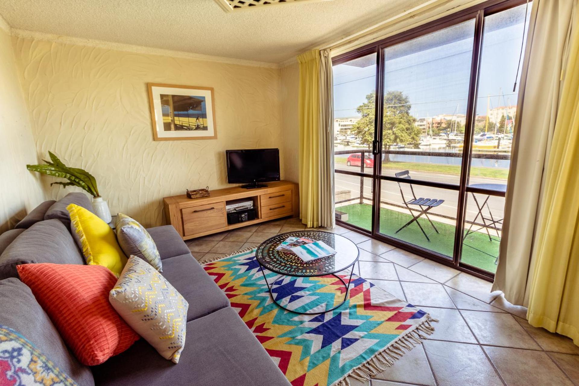 Bayswaterfront Apartments