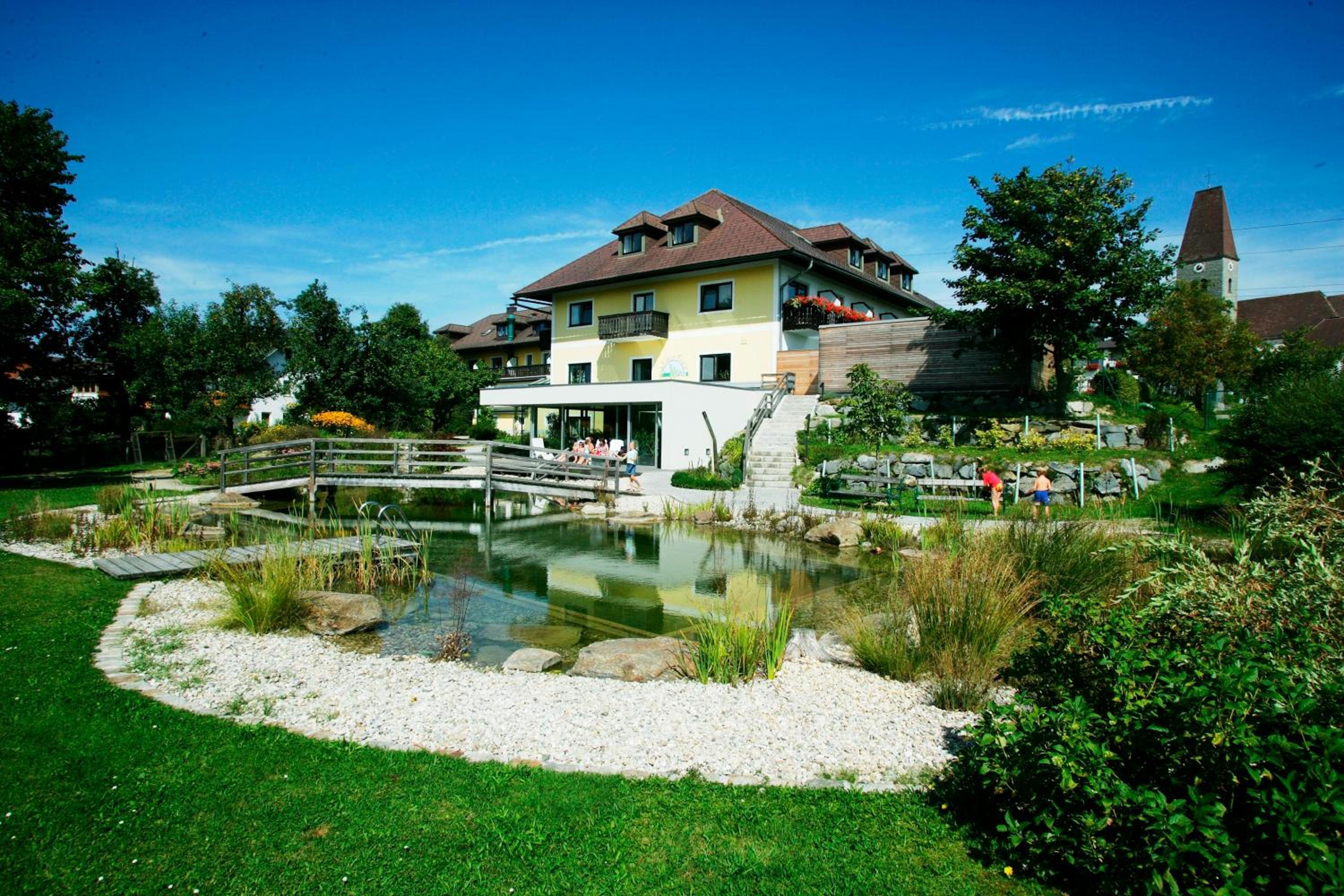 Hotel Weiss S