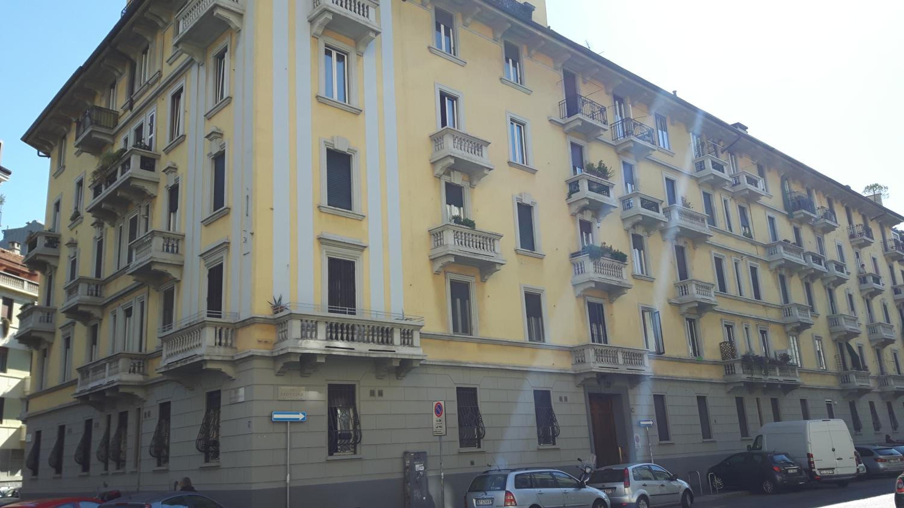 Bronzino House