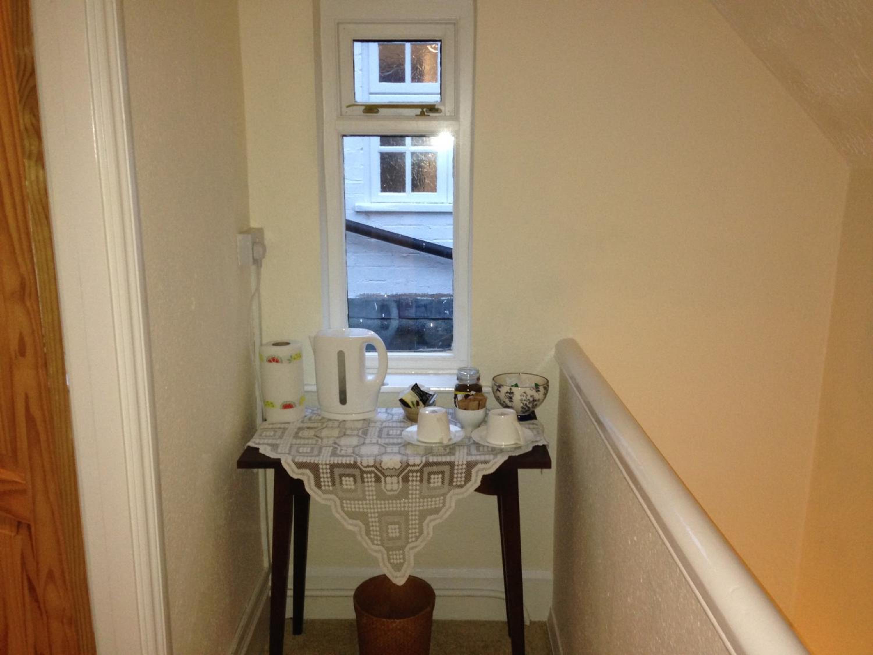 Anchor Inn Fladbury view 4