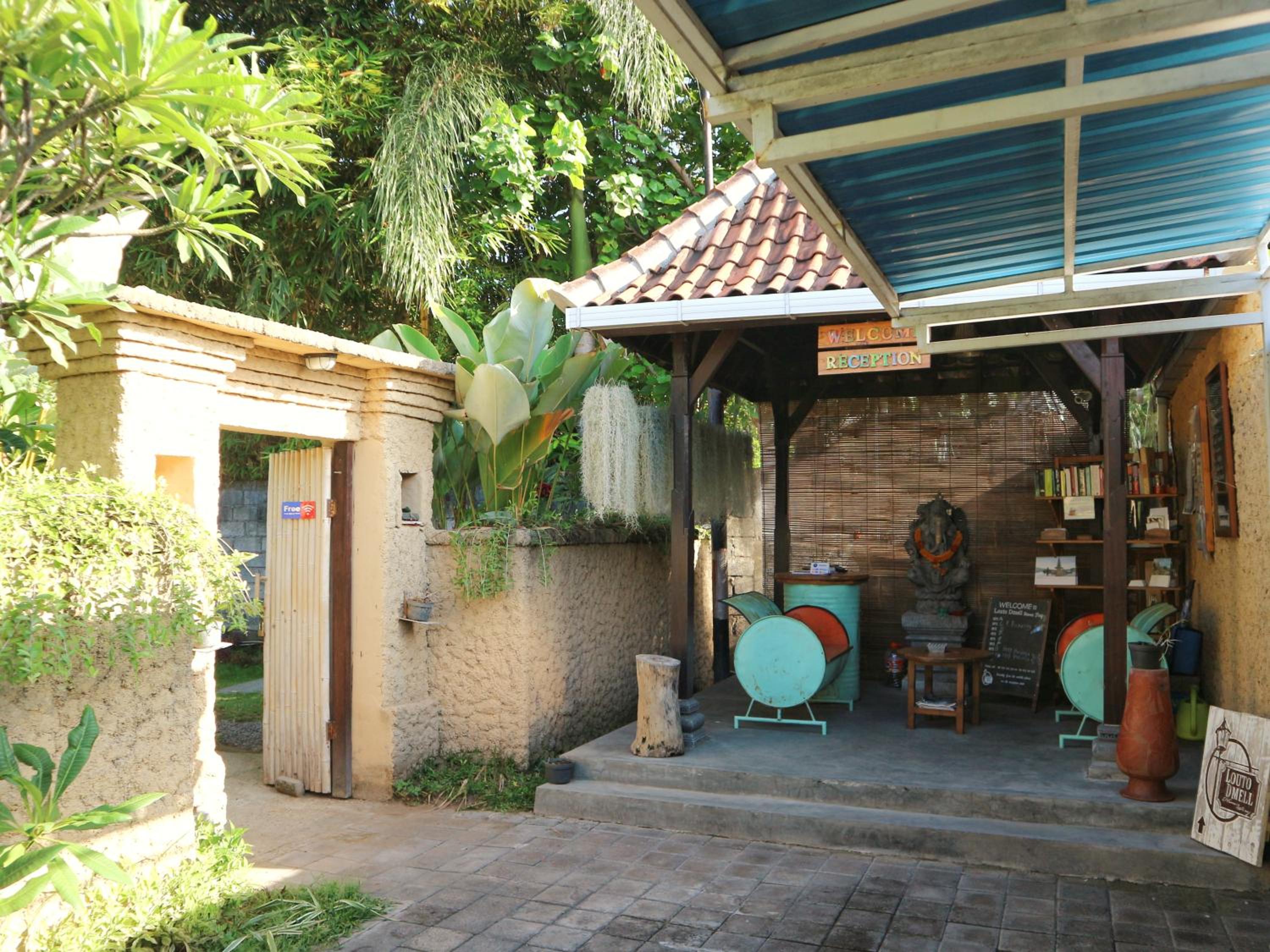 Louto Dmell Villa & Deluxe