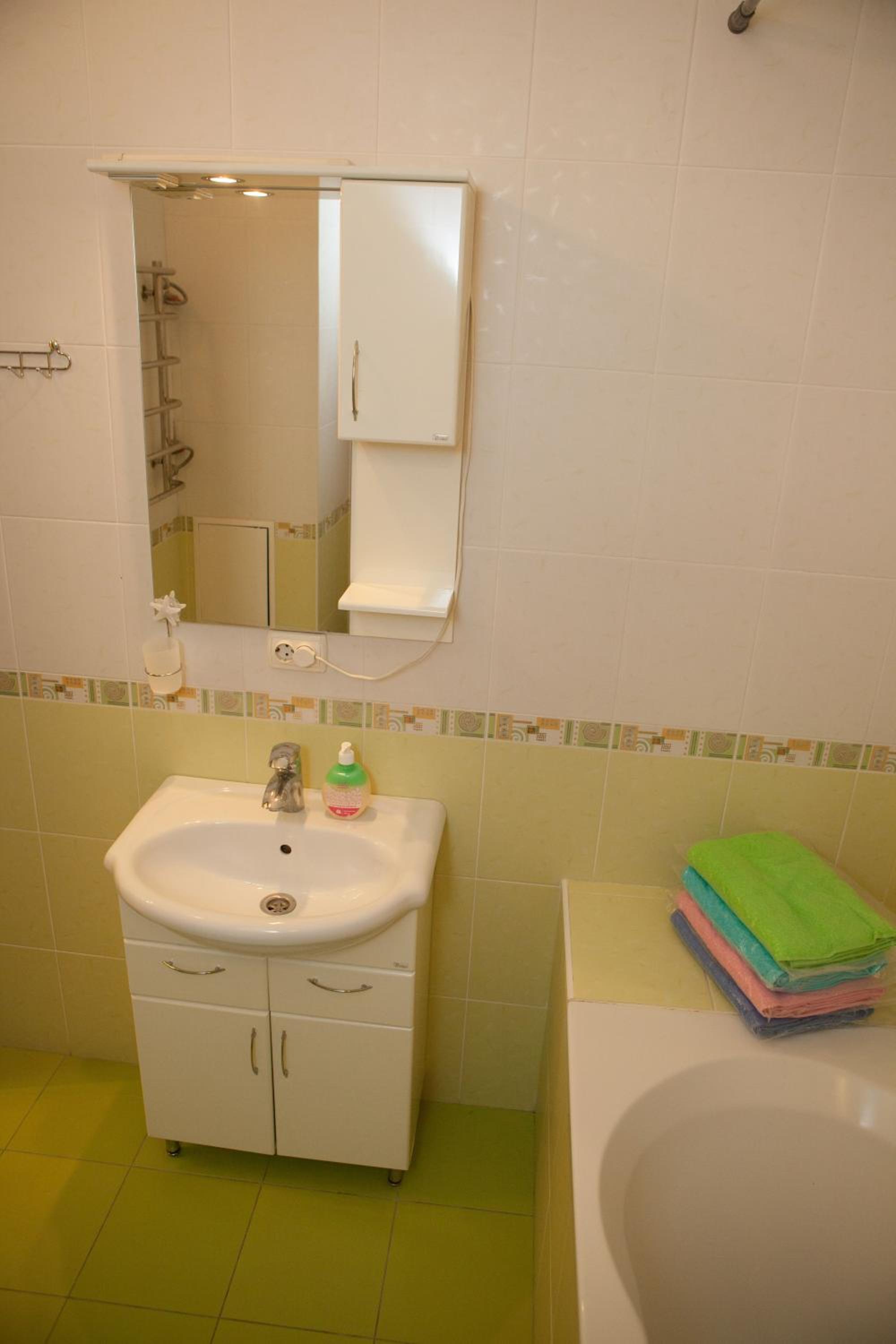 Apartment in 2 min from Poznyaky metro station view 3