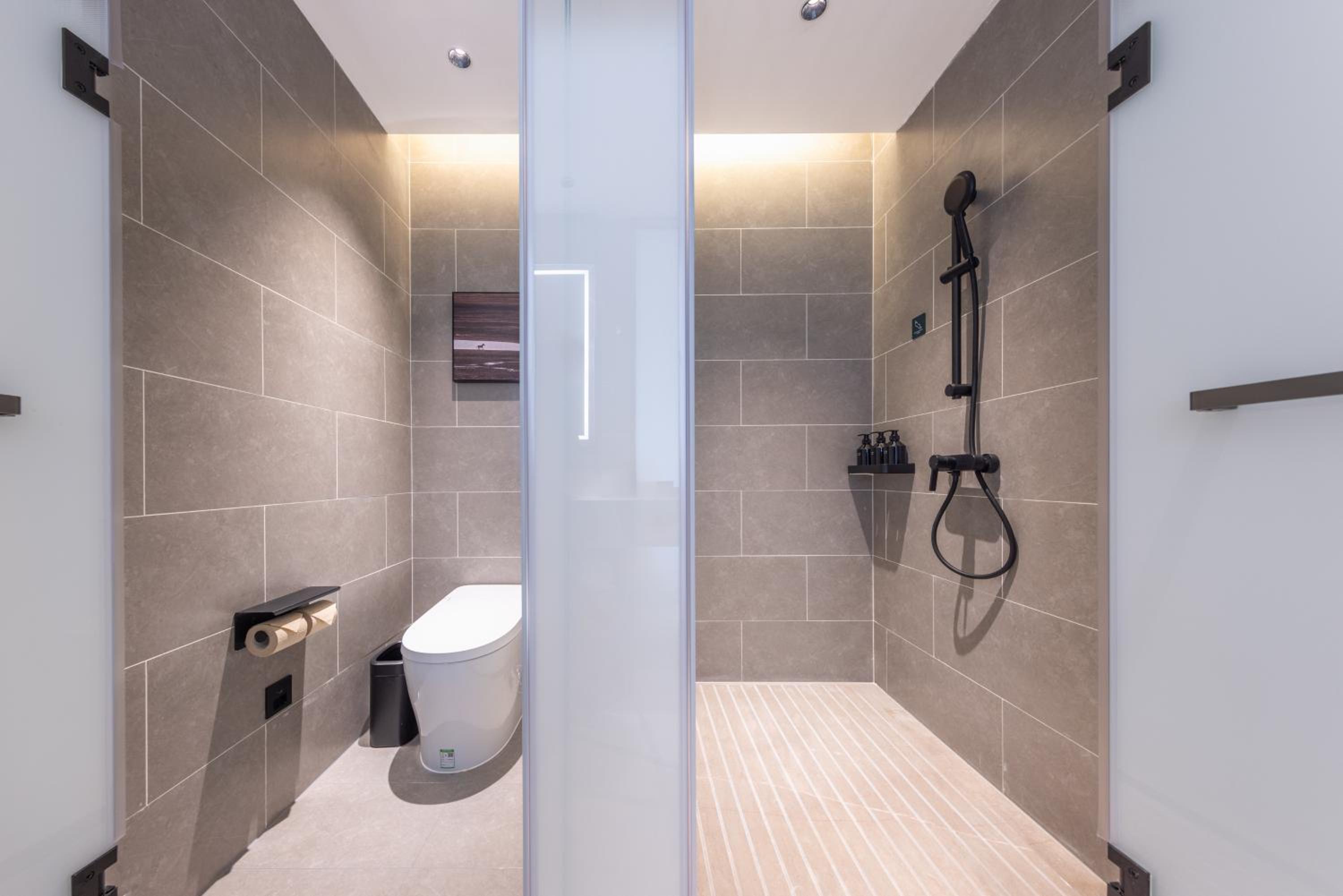 Foshan Nanhai Jinshazhou Jinbo Tiandi Atour Hotel