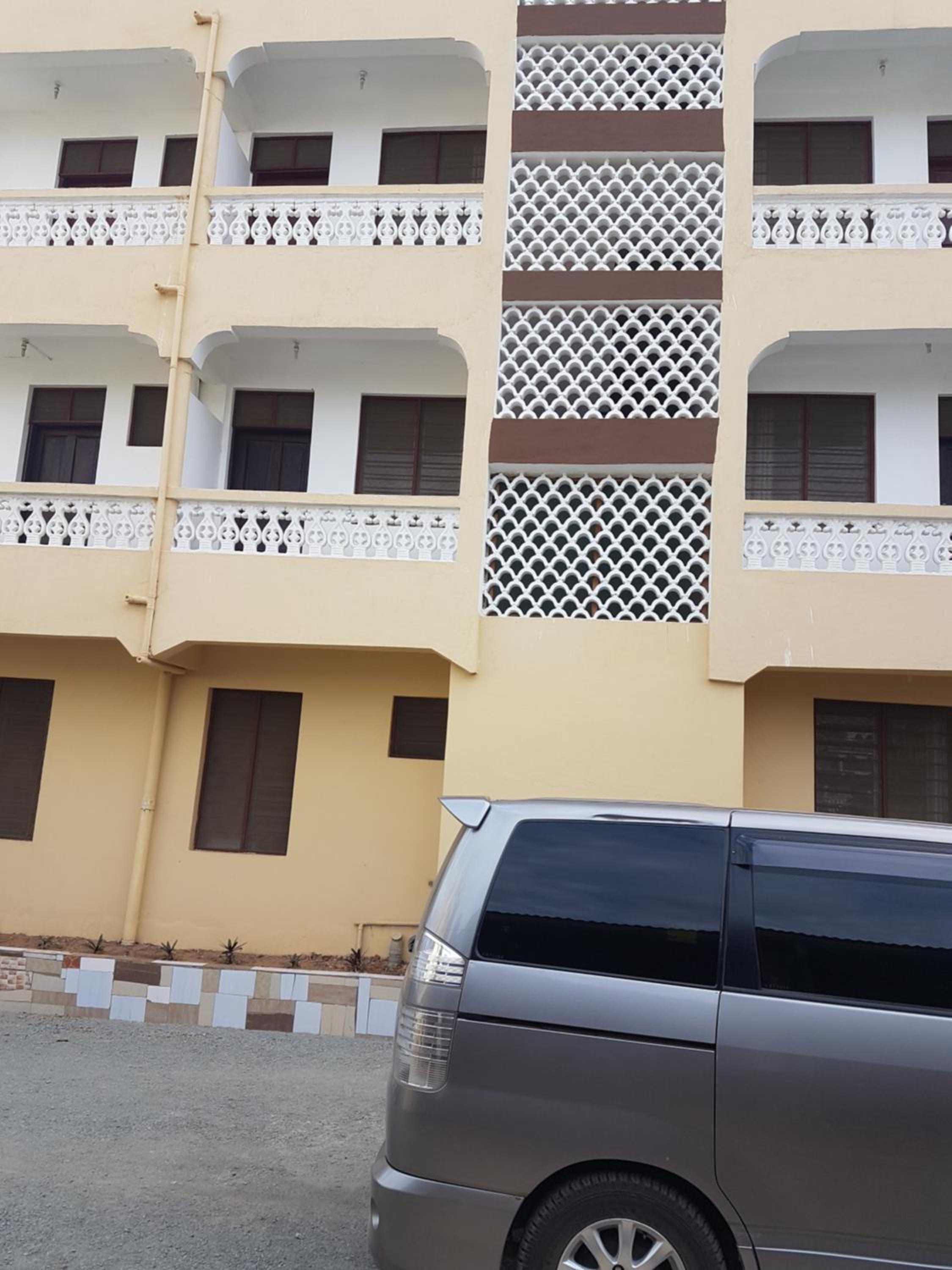Golden Guest House- Miritini