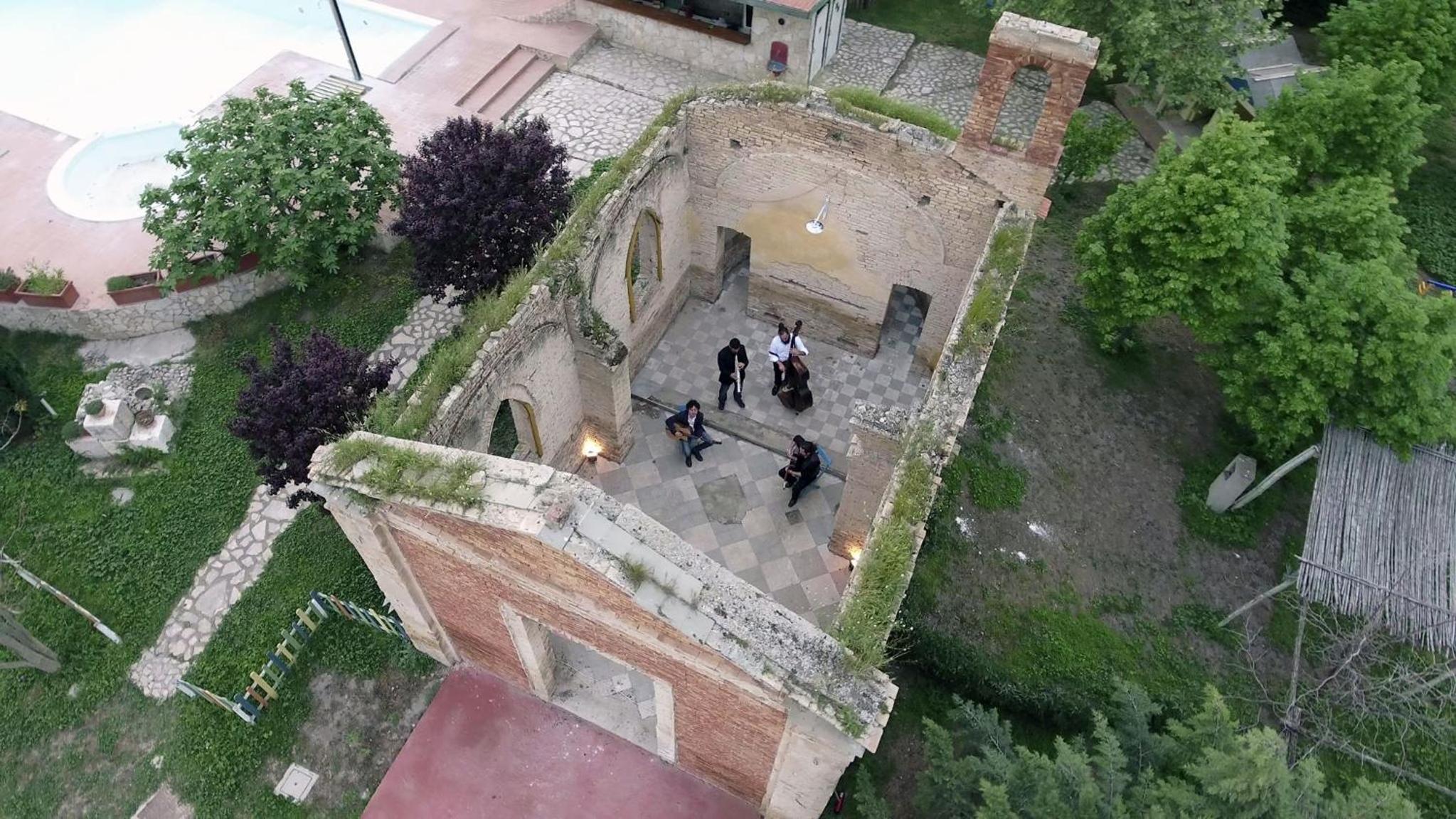 Photo 45