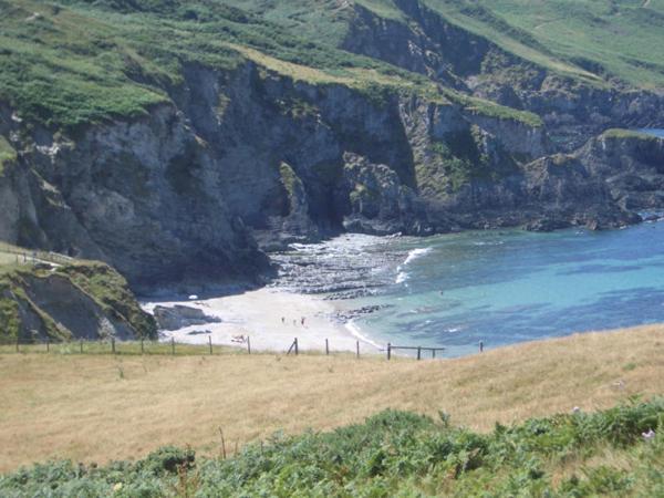 Old Vicarage Mortehoe Near Woolacombe 2 x sleeps 4 and 1 x sleeps 10 cottages view 3