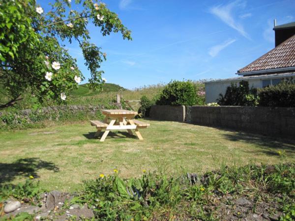 Old Vicarage Mortehoe Near Woolacombe 2 x sleeps 4 and 1 x sleeps 10 cottages view 4