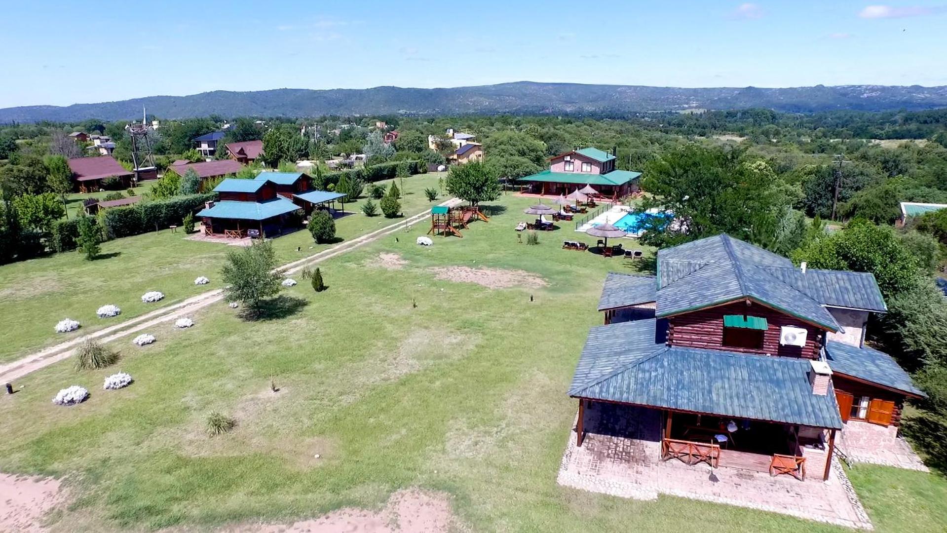 Las Cortaderas Cabañas de Tronco