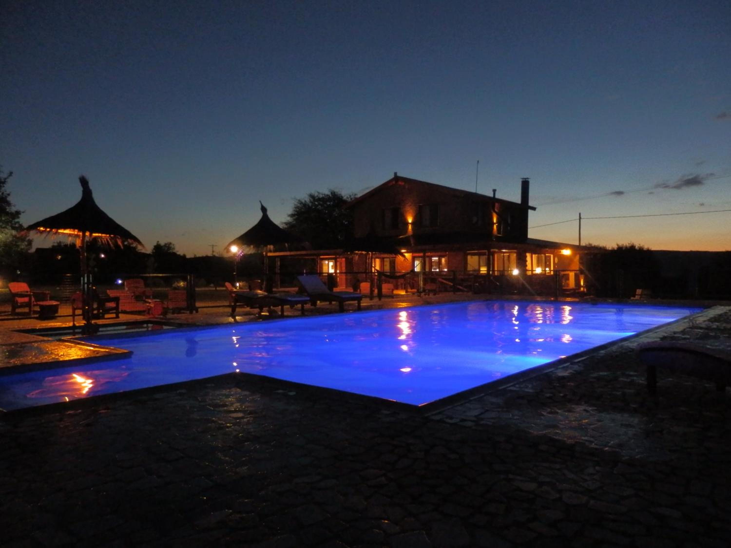 Las Cortaderas Cabañas de Tronco