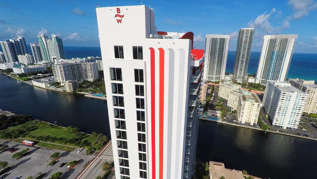 Three-Bedroom Beachwalk Resort Apartment