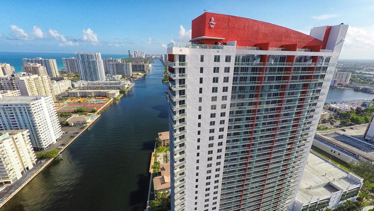 Three-Bedroom Beachwalk Resort Apartment