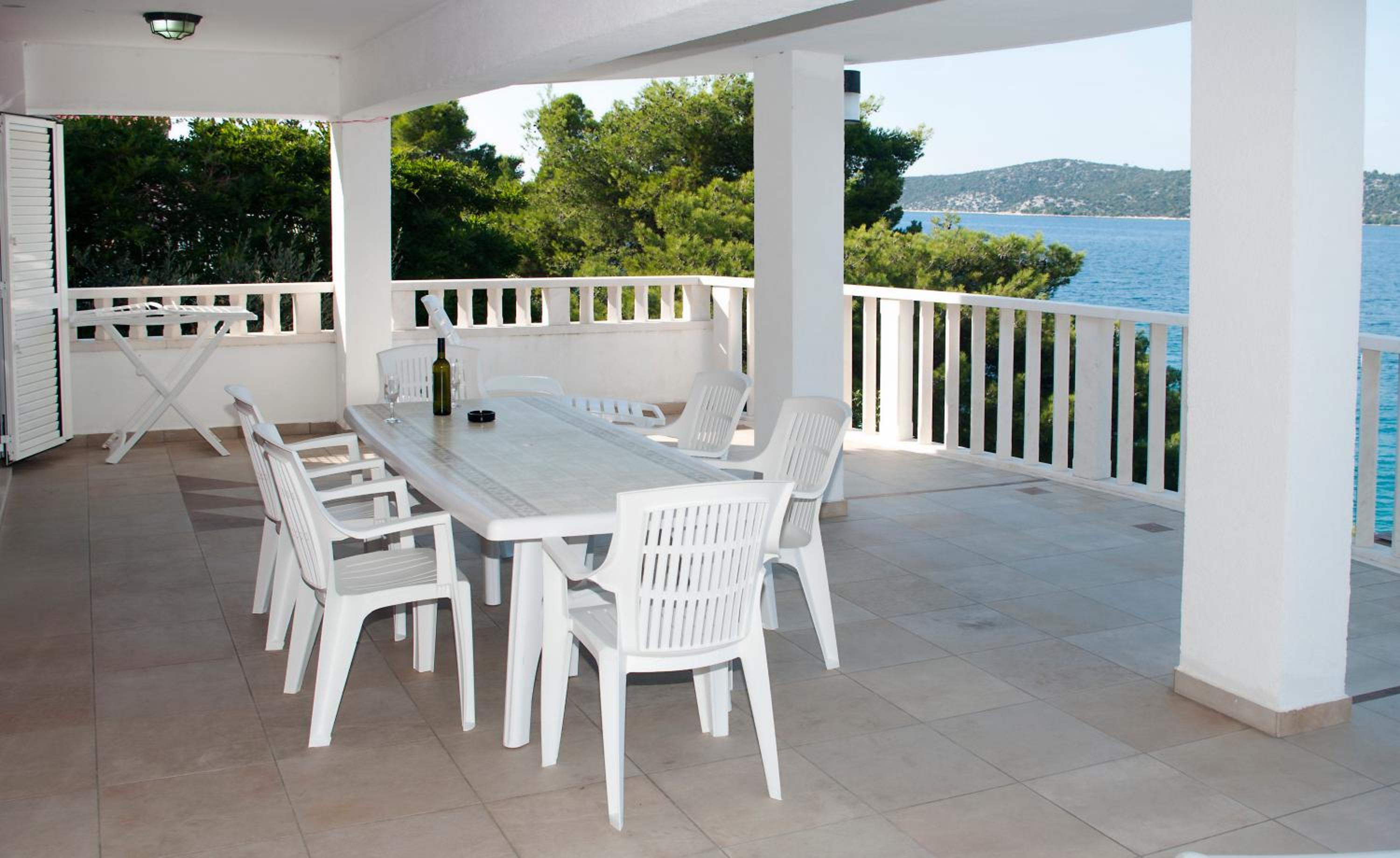 Beautiful Villa 6 Metres From Sea view 3