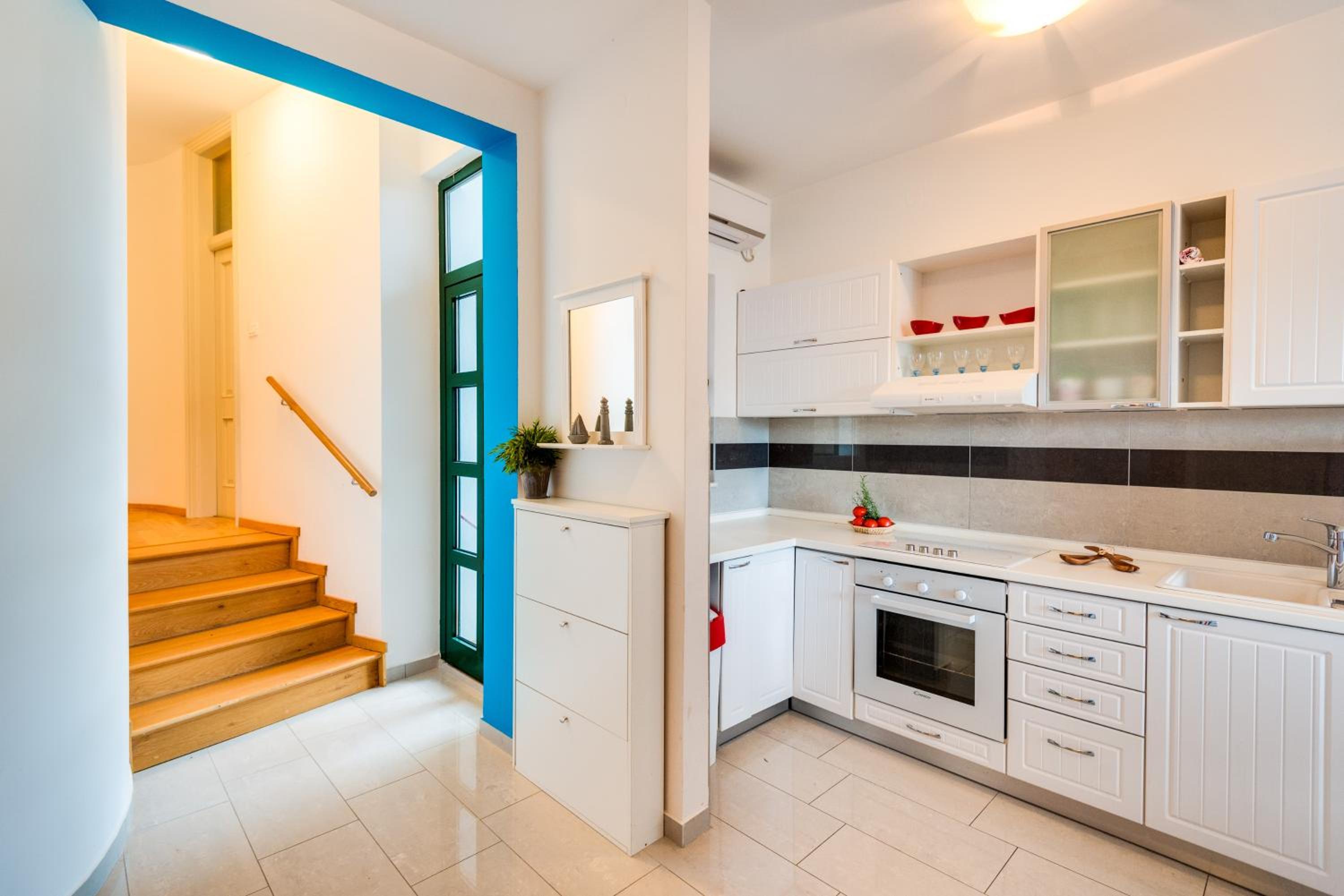 Villa Croatica Apartments view 3