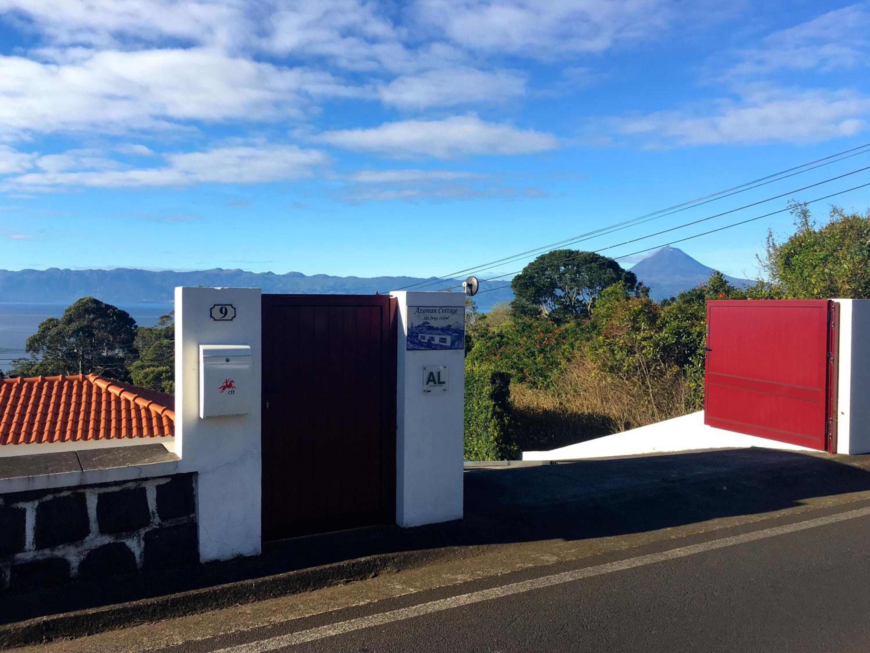 Azorean Cottage São Jorge view 3