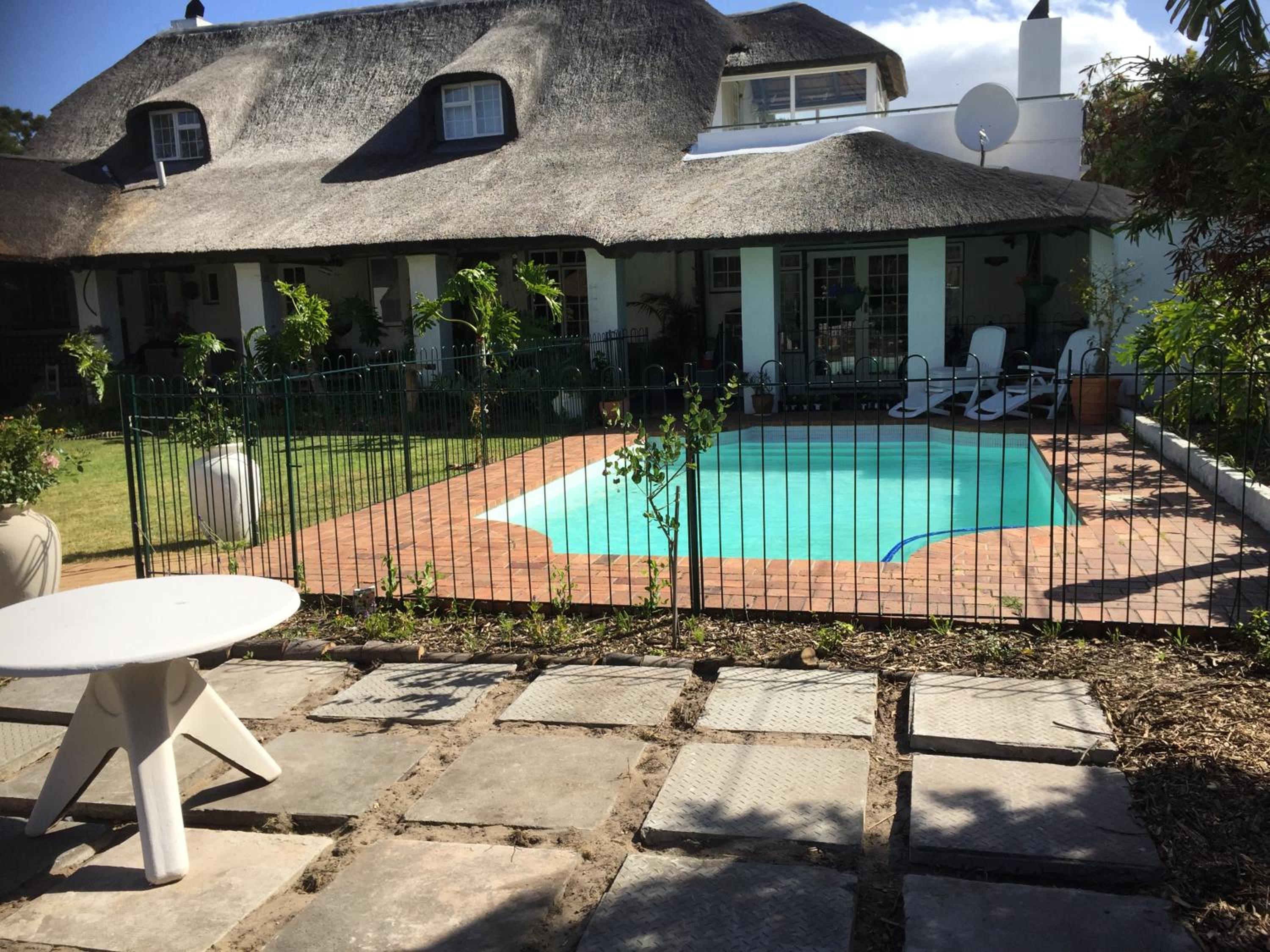 Howards End Manor B&B