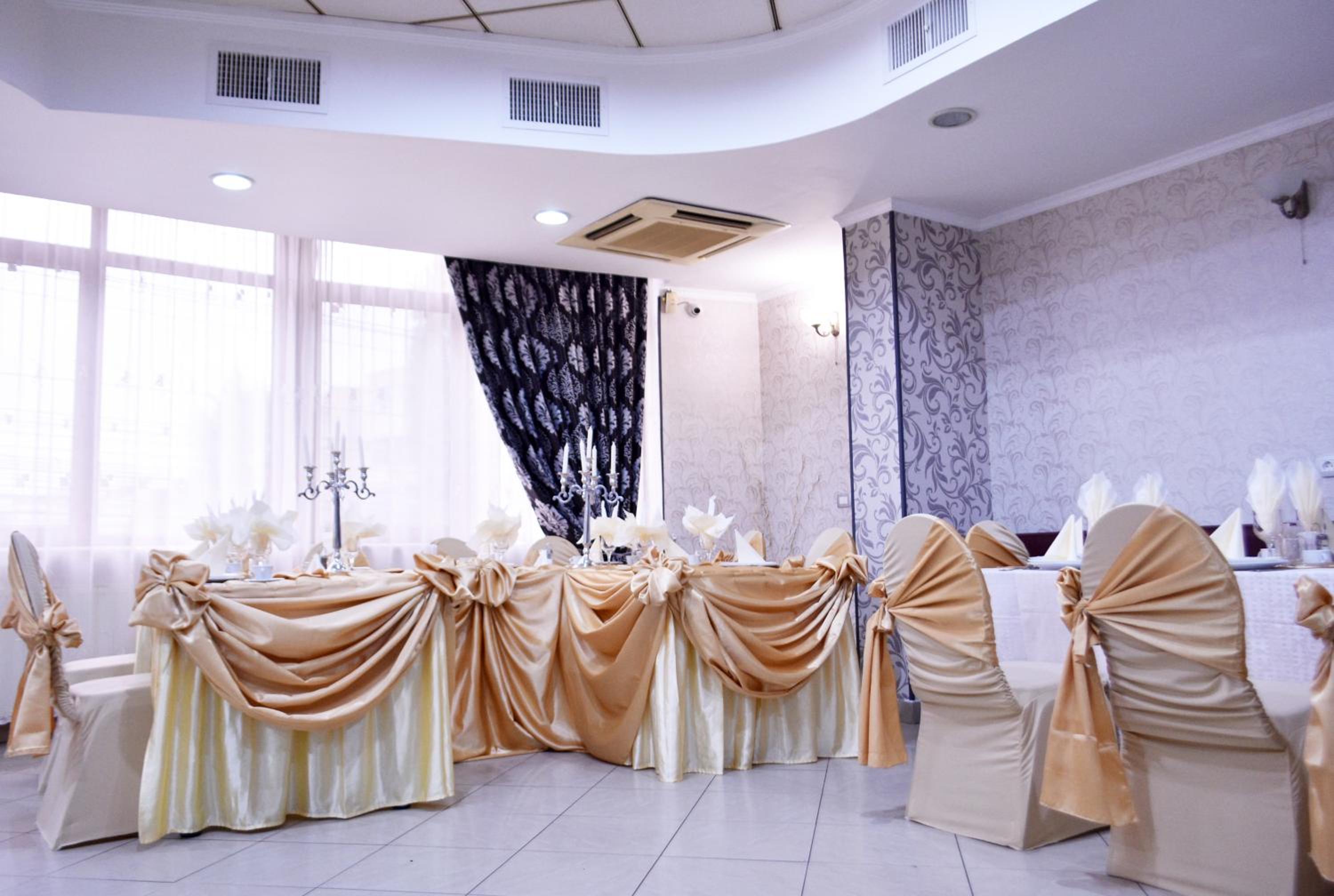 meeting & event spaces