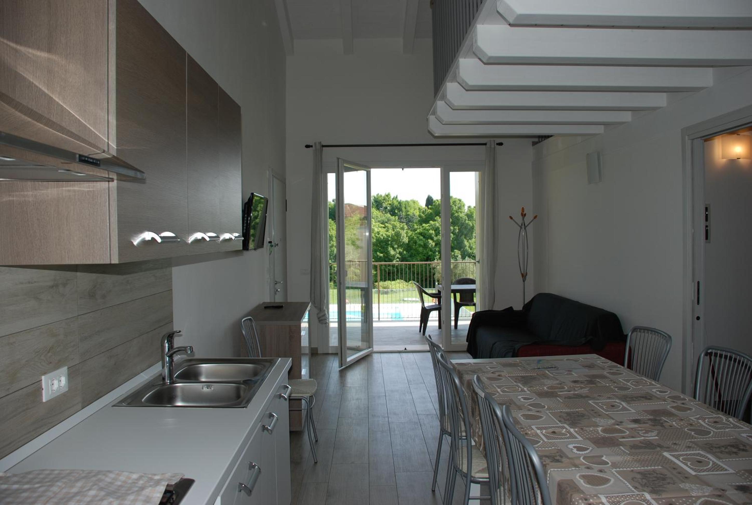 Photo 46