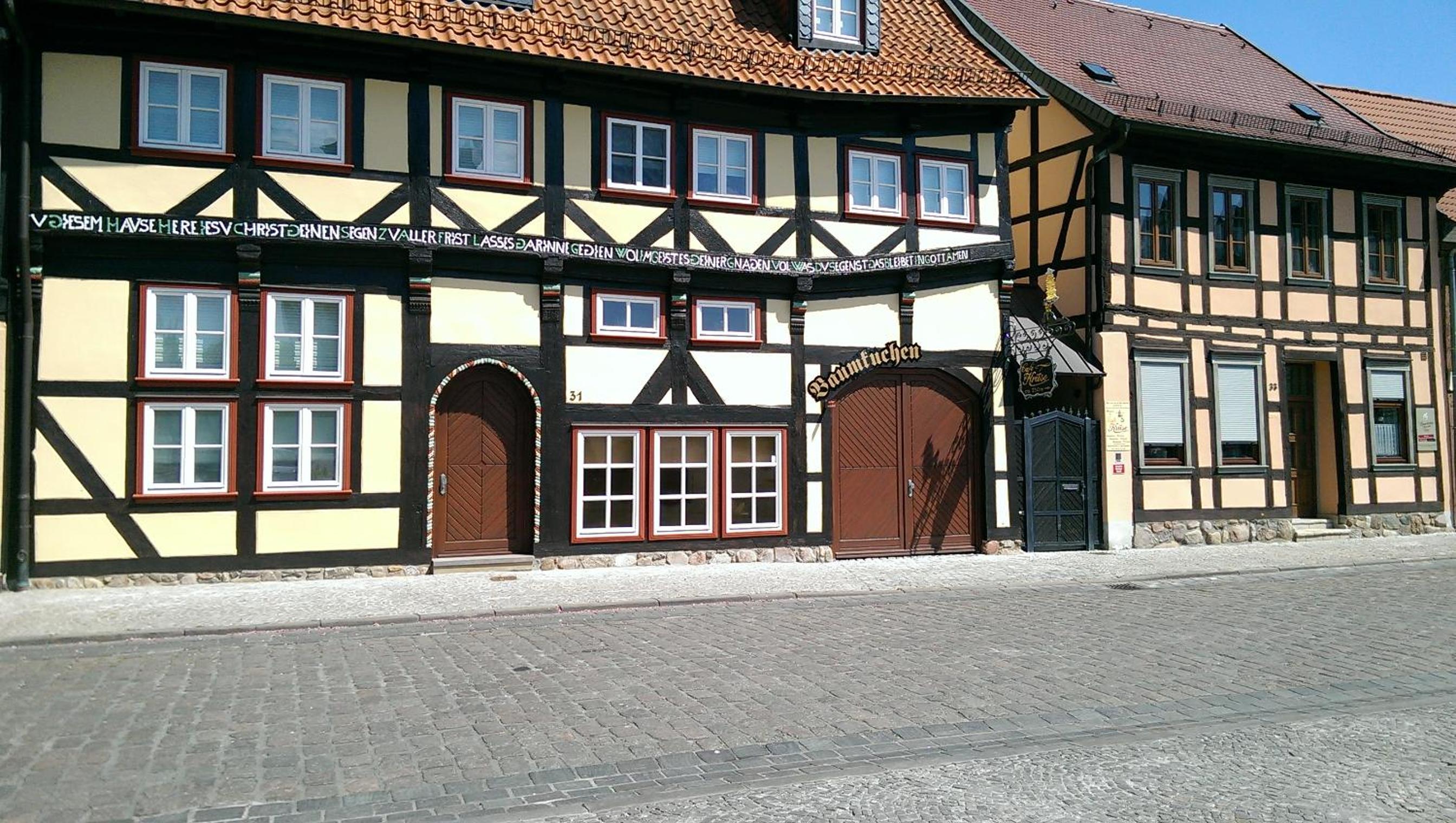 Photo 33