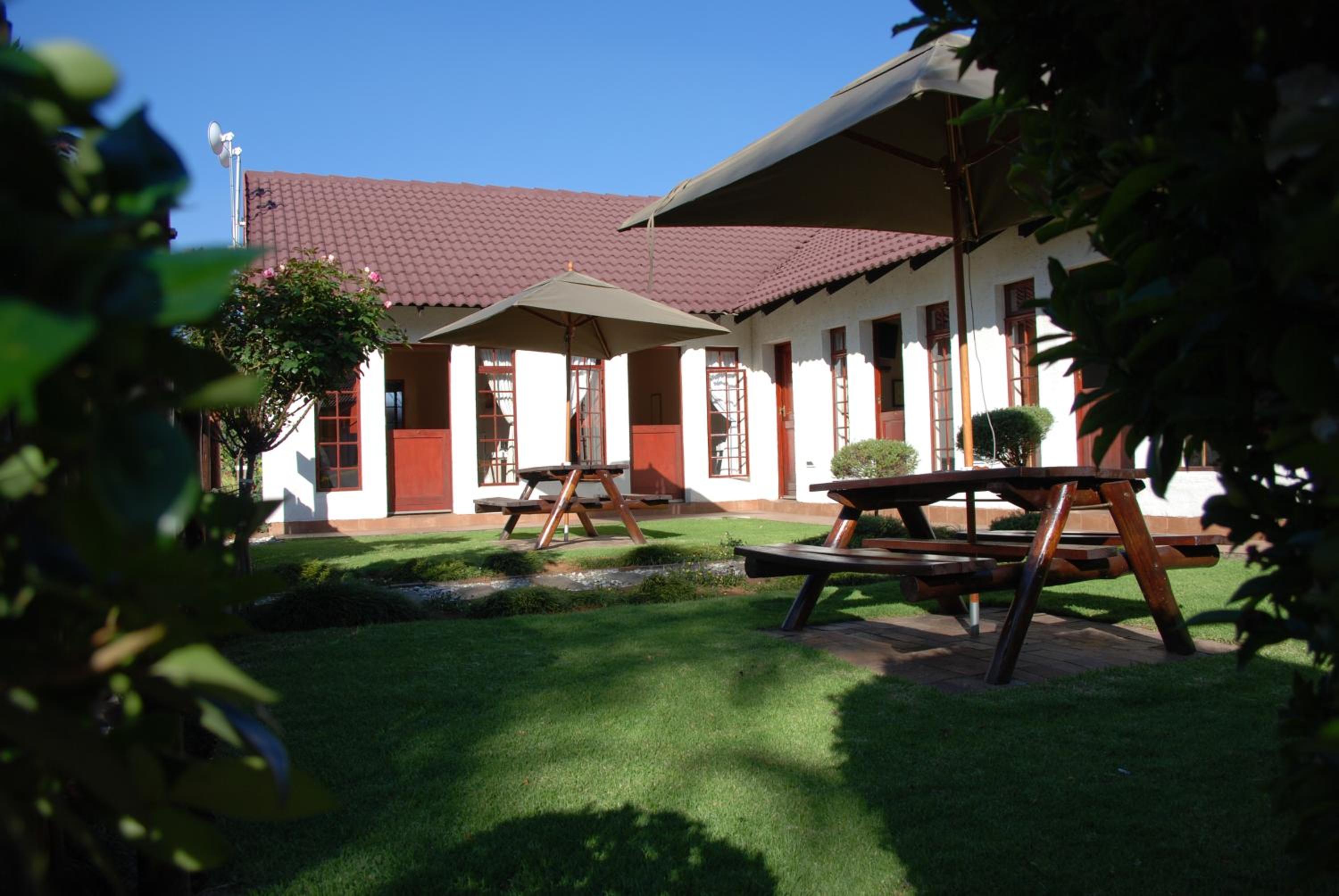 Journey's Inn Africa Guest Lodge