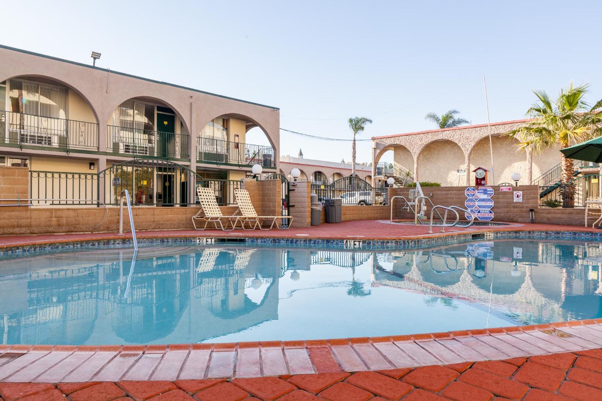 Orange County/Anaheim Vacations - Kings Inn Anaheim at The Park Convention Center - Property Image 5