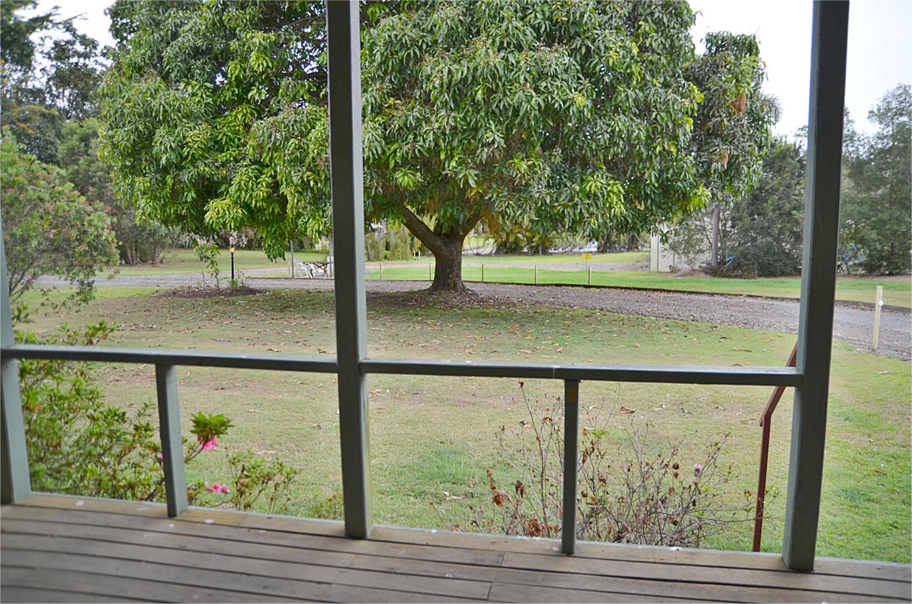 Beerwah Glasshouse Motel