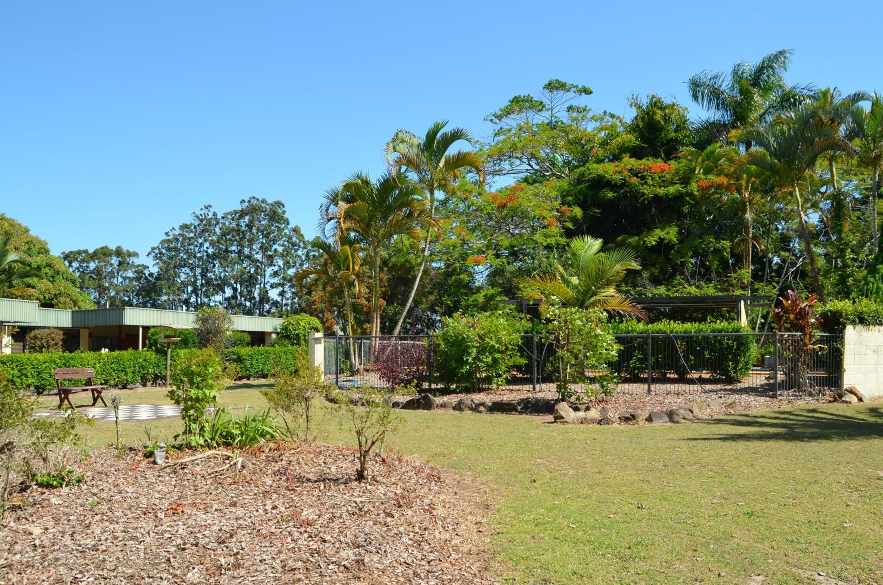 Beerwah Glasshouse Motel